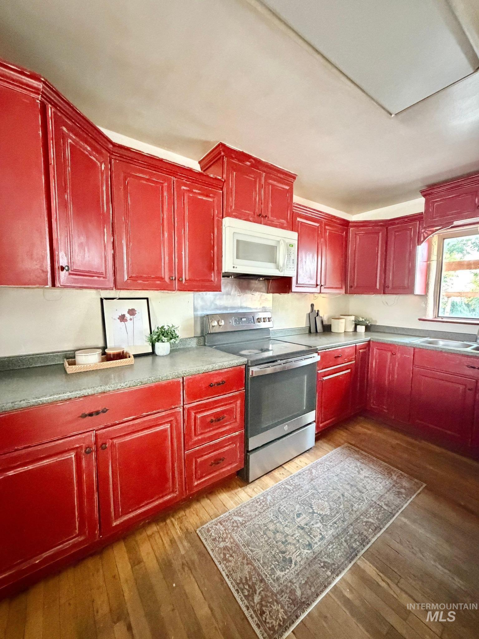 1619 E Sherman Ave, Nampa, Idaho 83686, 5 Bedrooms, 2 Bathrooms, Residential For Sale, Price $389,000, 98995826