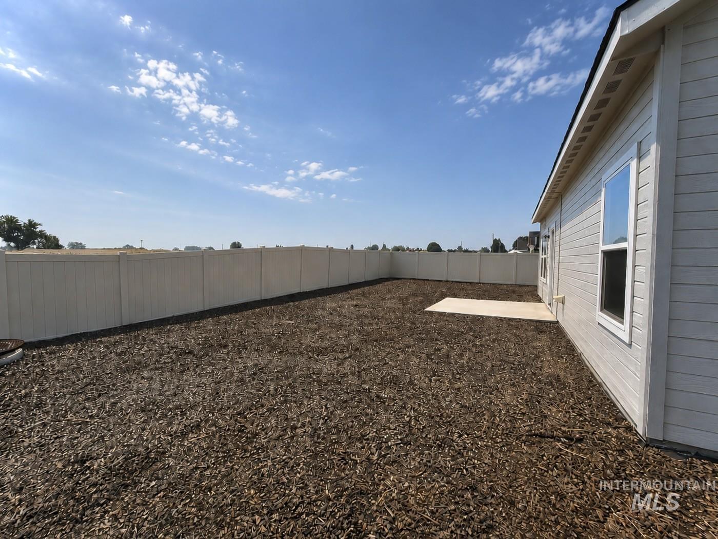 3305 E Mossy Rock ct., Nampa, Idaho 83686, 4 Bedrooms, 2.5 Bathrooms, Residential For Sale, Price $415,000,MLS 98995831