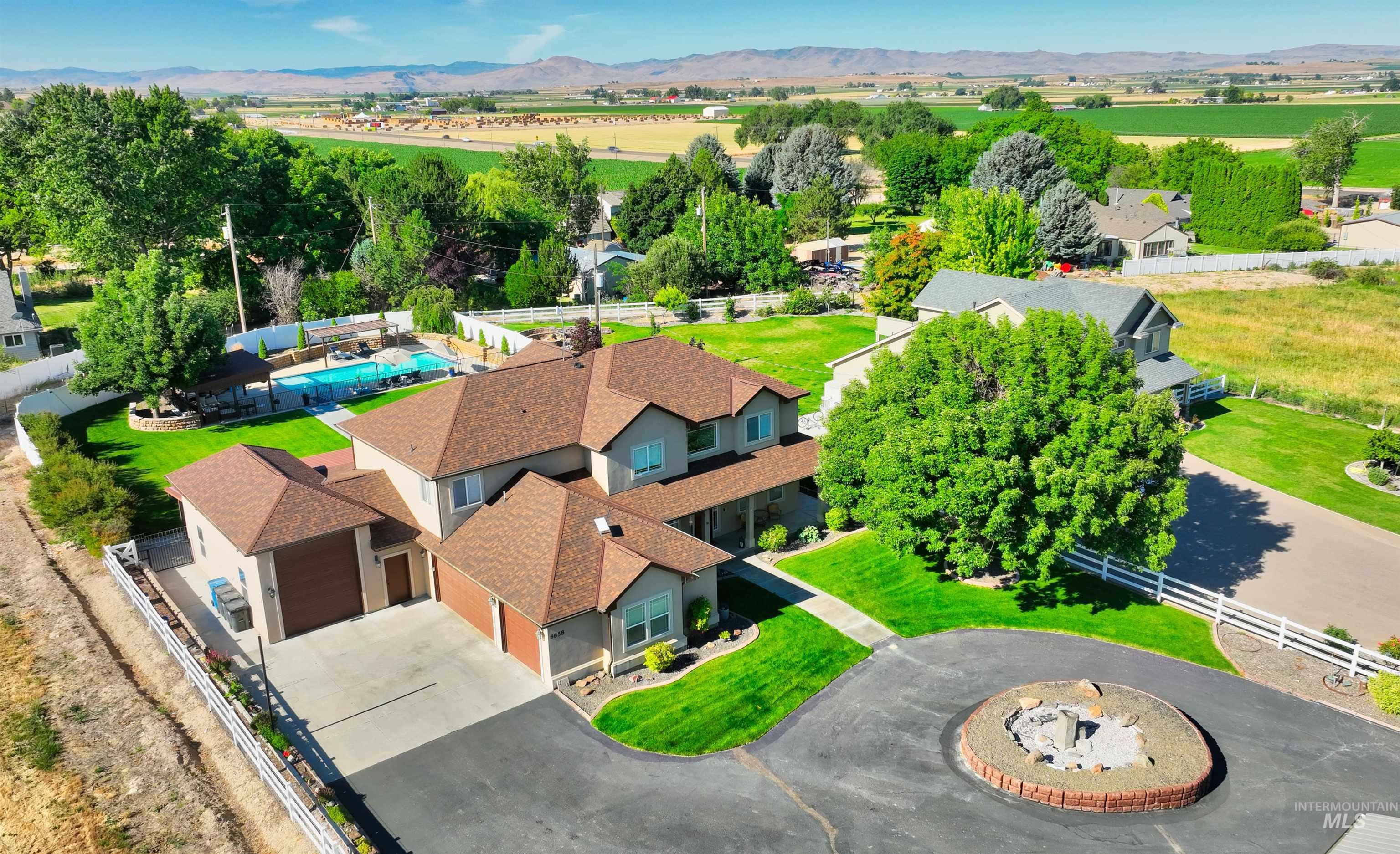 8858 STARDUST LN, Nampa, Idaho 83686, 6 Bedrooms, 3.5 Bathrooms, Residential For Sale, Price $1,449,000,MLS 98995838