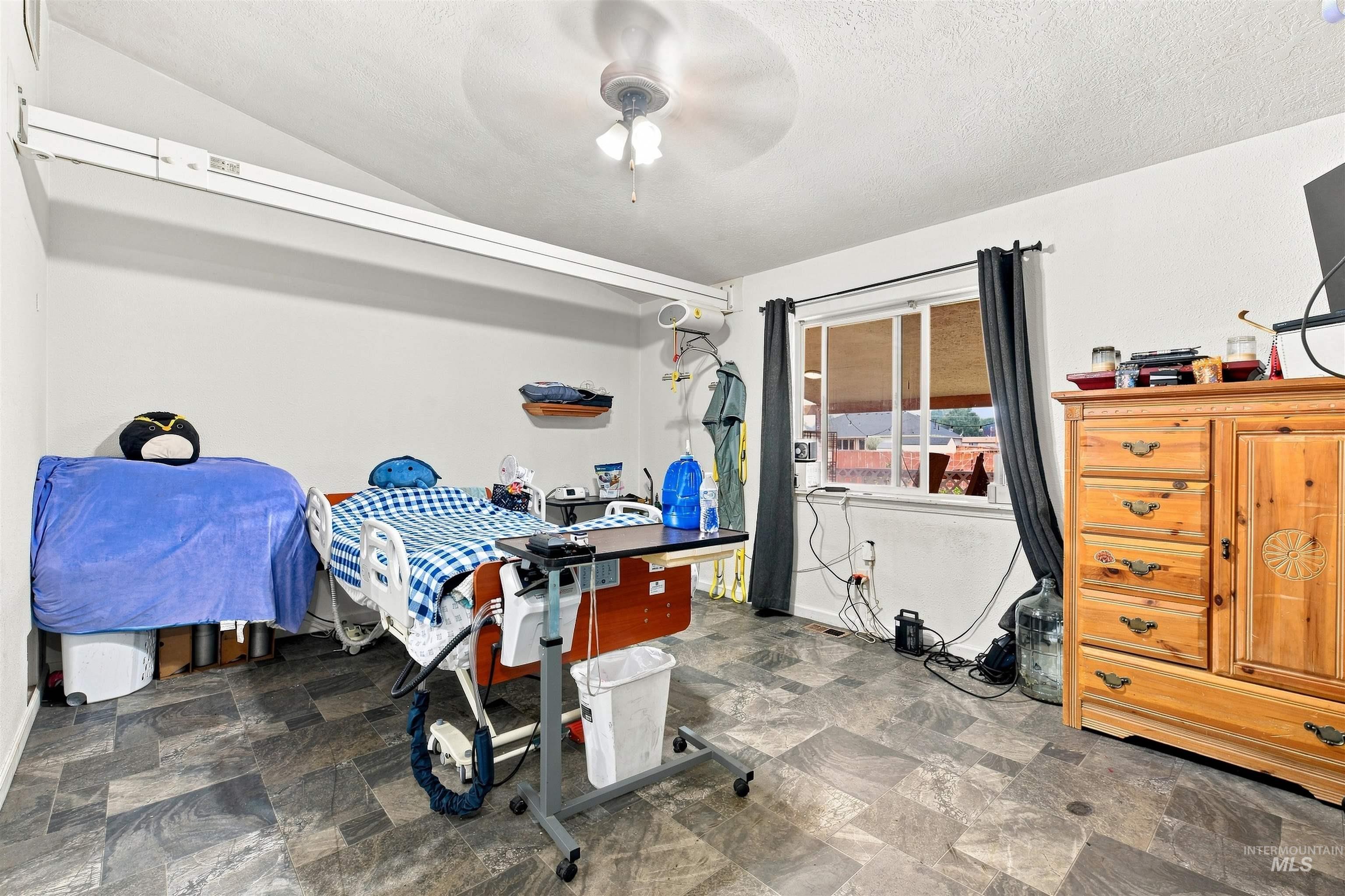 30 Maple Dr, Weiser, Idaho 83672, 3 Bedrooms, 2 Bathrooms, Residential For Sale, Price $365,000,MLS 98995866