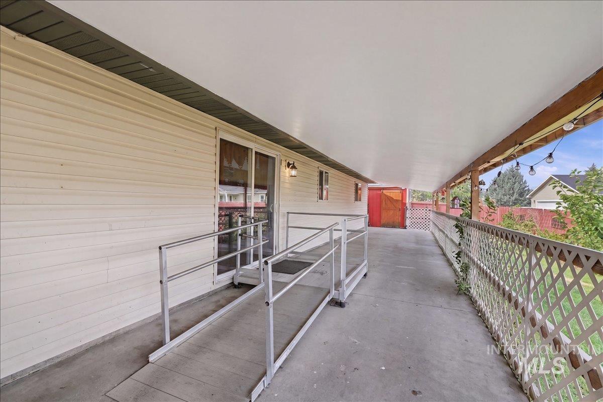 30 Maple Dr, Weiser, Idaho 83672, 3 Bedrooms, 2 Bathrooms, Residential For Sale, Price $365,000,MLS 98995866