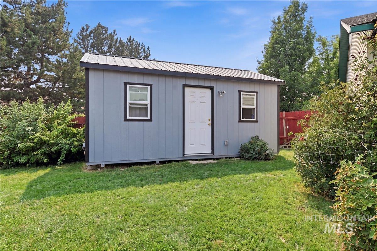 30 Maple Dr, Weiser, Idaho 83672, 3 Bedrooms, 2 Bathrooms, Residential For Sale, Price $365,000,MLS 98995866
