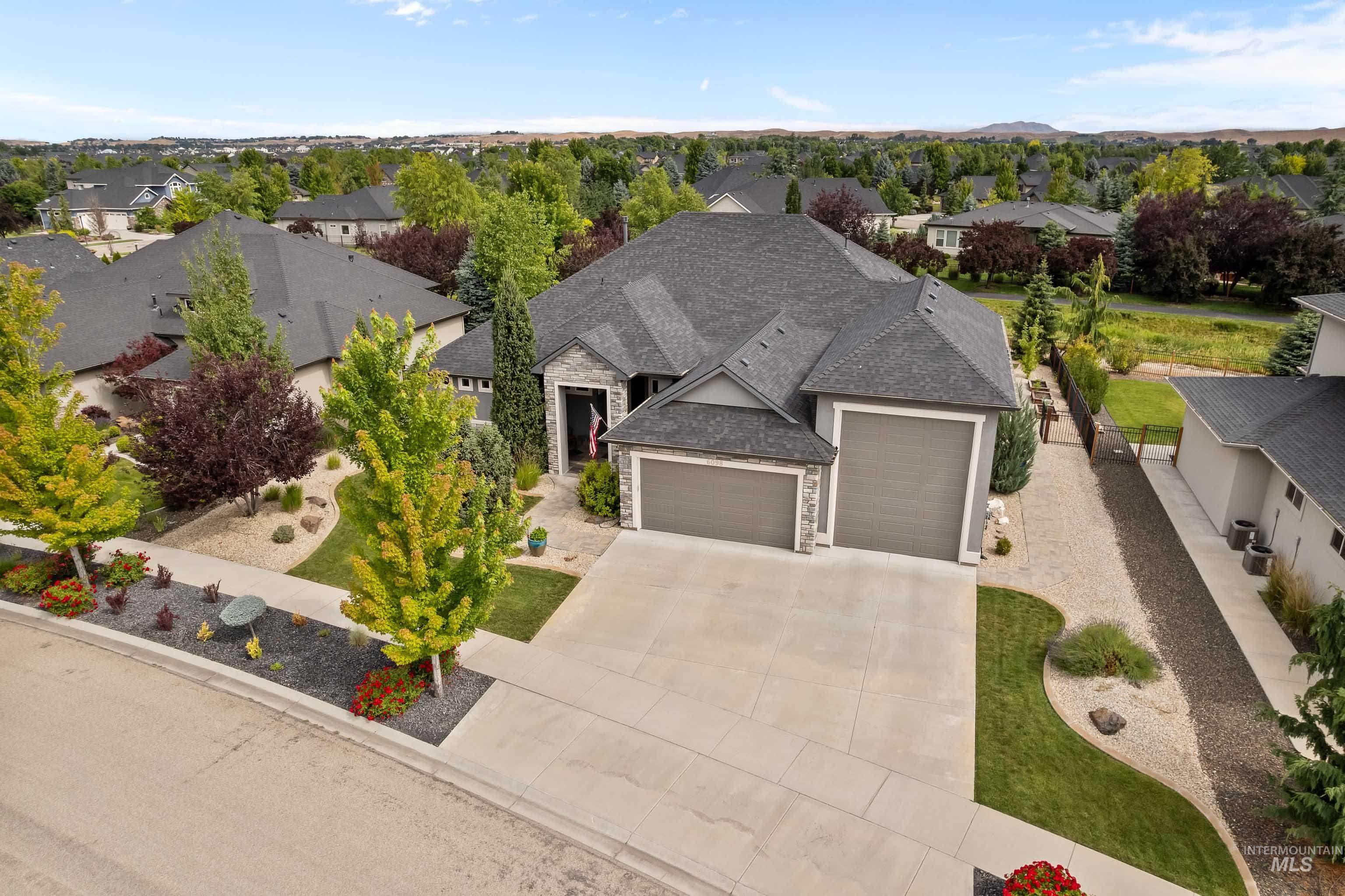 6098 W Striker Ct, Eagle, Idaho 83616, 3 Bedrooms, 2.5 Bathrooms, Residential For Sale, Price $949,900,MLS 98995870