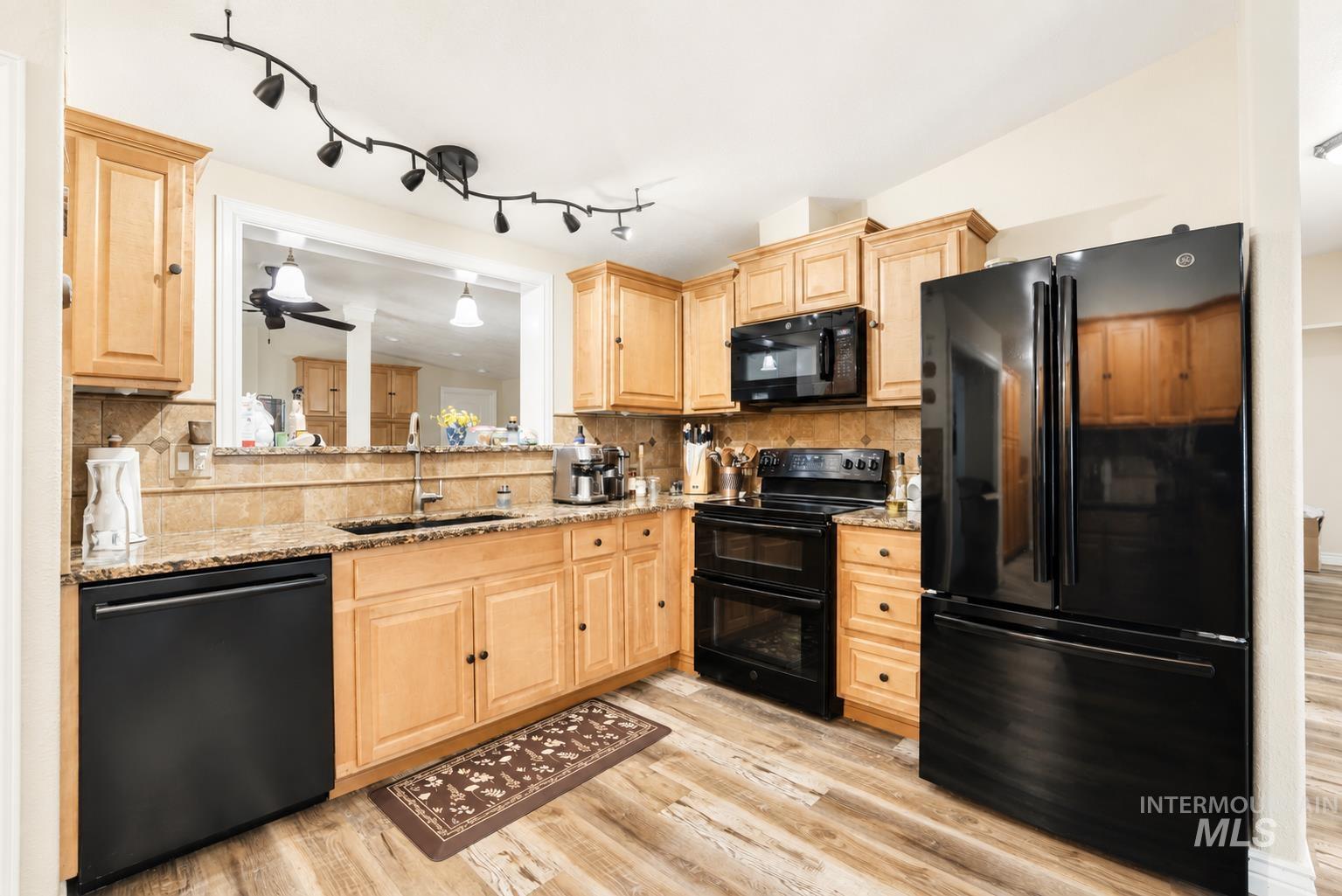 1811 W St, Heyburn, Idaho 83336, 4 Bedrooms, 3 Bathrooms, Residential For Sale, Price $439,000,MLS 98995902