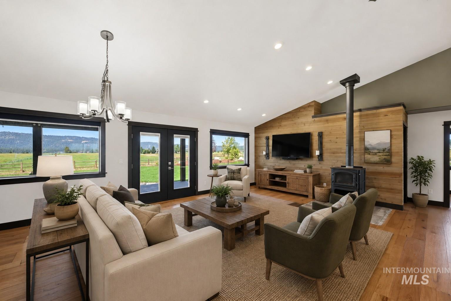 13945 Galloping Rd, McCall, Idaho 83638, 5 Bedrooms, 3 Bathrooms, Residential For Sale, Price $1,765,000,MLS 98995904