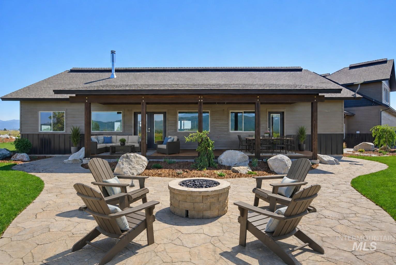 13945 Galloping Rd, McCall, Idaho 83638, 5 Bedrooms, 3 Bathrooms, Residential For Sale, Price $1,765,000,MLS 98995904