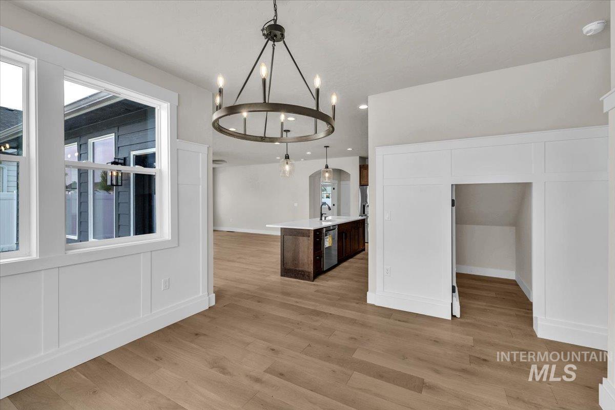 72 S Ravine Way, Nampa, Idaho 83687, 3 Bedrooms, 2.5 Bathrooms, Residential For Sale, Price $595,000,MLS 98995913