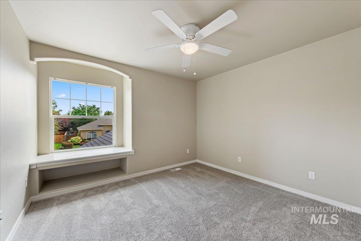 2710 W Crossland, Meridian, Idaho 83646, 4 Bedrooms, 2.5 Bathrooms, Residential For Sale, Price $550,000,MLS 98995915