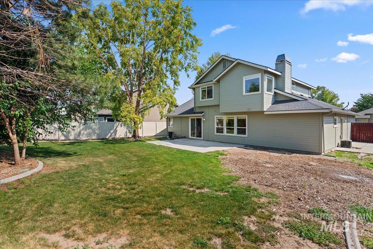 2710 W Crossland, Meridian, Idaho 83646, 4 Bedrooms, 2.5 Bathrooms, Residential For Sale, Price $550,000,MLS 98995915