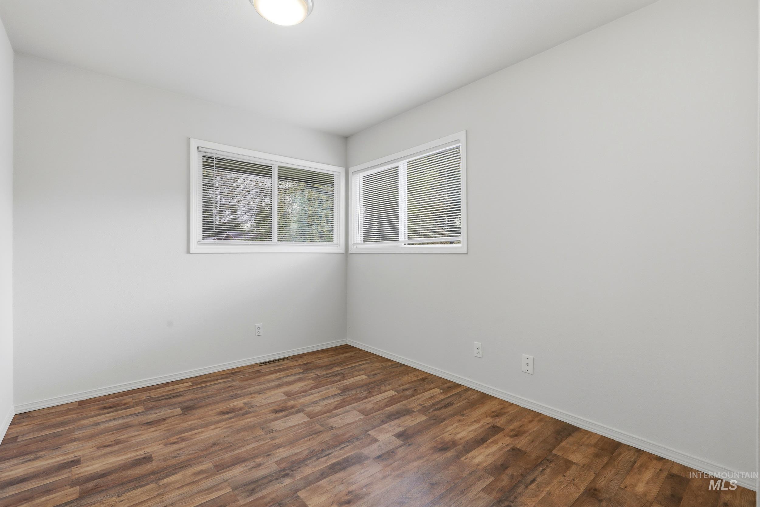 2813 N Francis St, Coeur d'Alene, Idaho 83815, 4 Bedrooms, 2 Bathrooms, Residential For Sale, Price $475,000,MLS 98995919