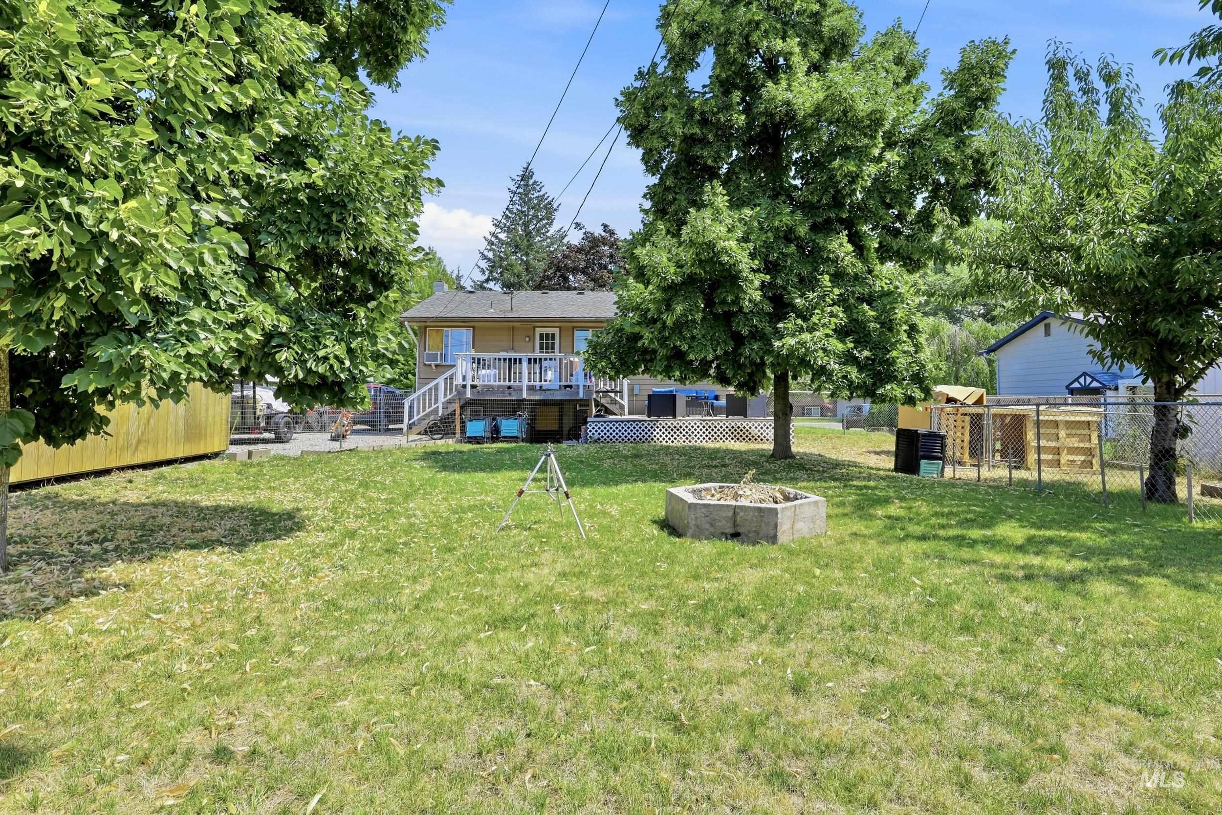 2813 N Francis St, Coeur d'Alene, Idaho 83815, 4 Bedrooms, 2 Bathrooms, Residential For Sale, Price $475,000,MLS 98995919