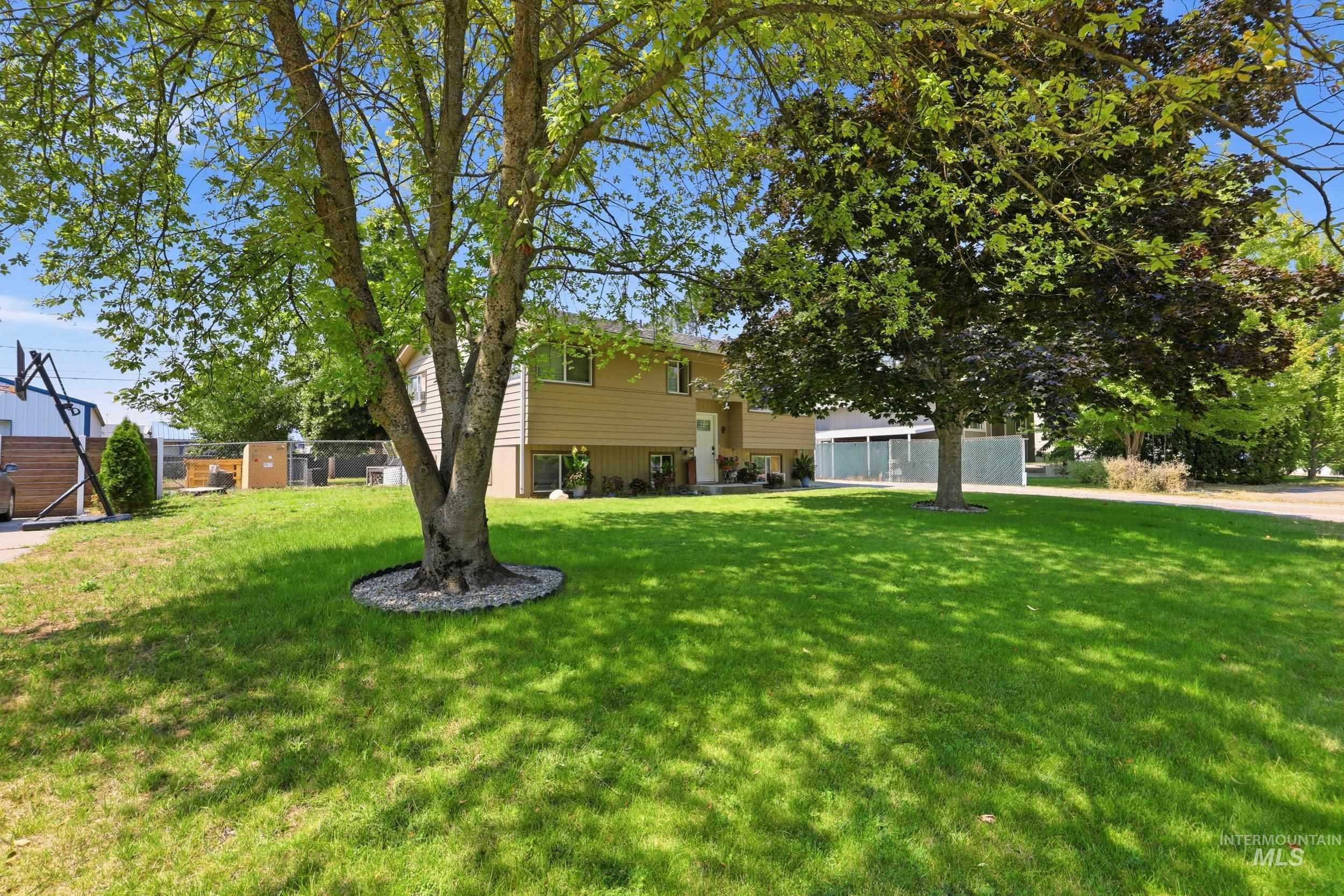 2813 N Francis St, Coeur d'Alene, Idaho 83815, 4 Bedrooms, 2 Bathrooms, Residential For Sale, Price $475,000,MLS 98995919