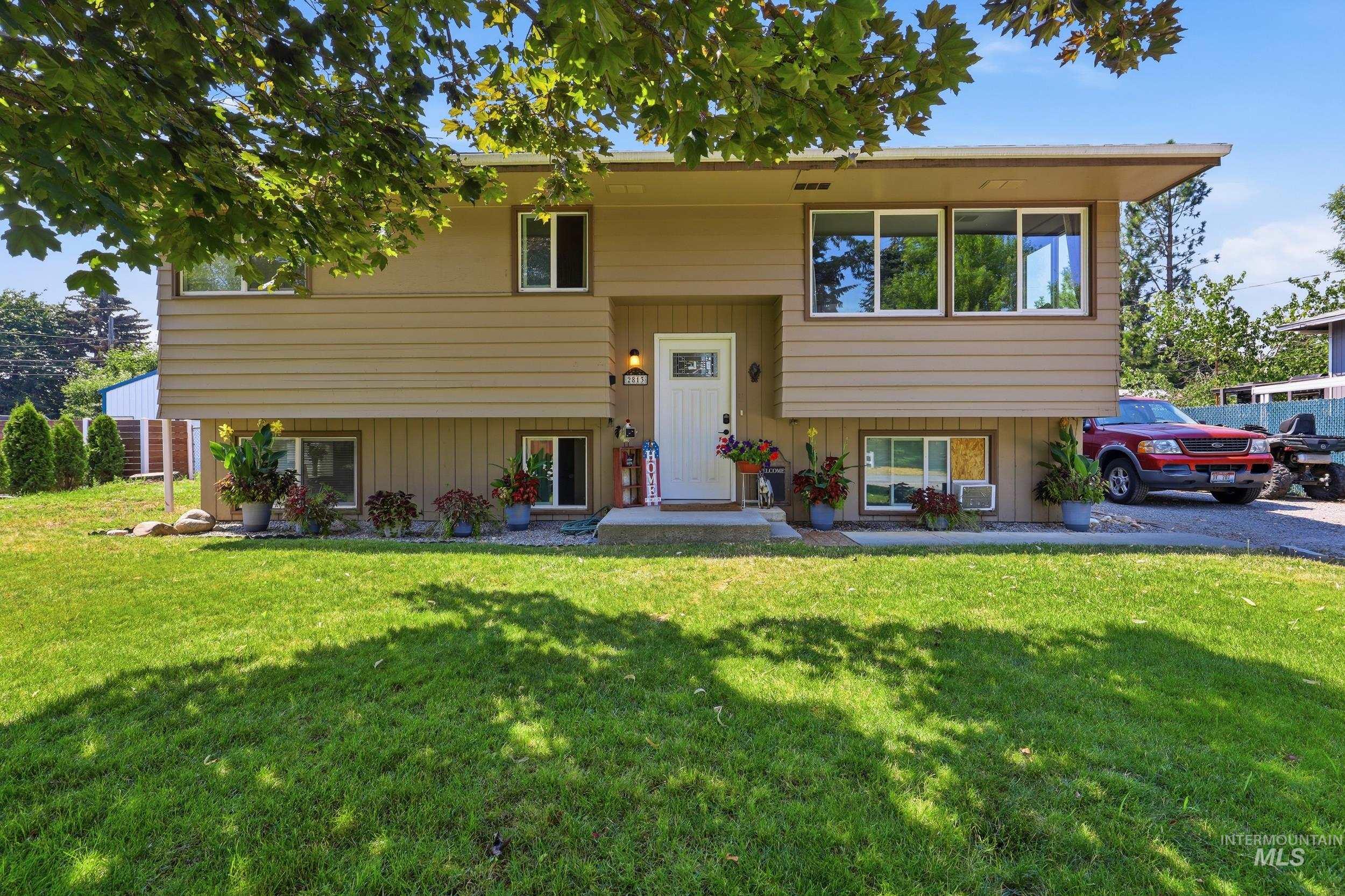 2813 N Francis St, Coeur d'Alene, Idaho 83815, 4 Bedrooms, 2 Bathrooms, Residential For Sale, Price $475,000,MLS 98995919