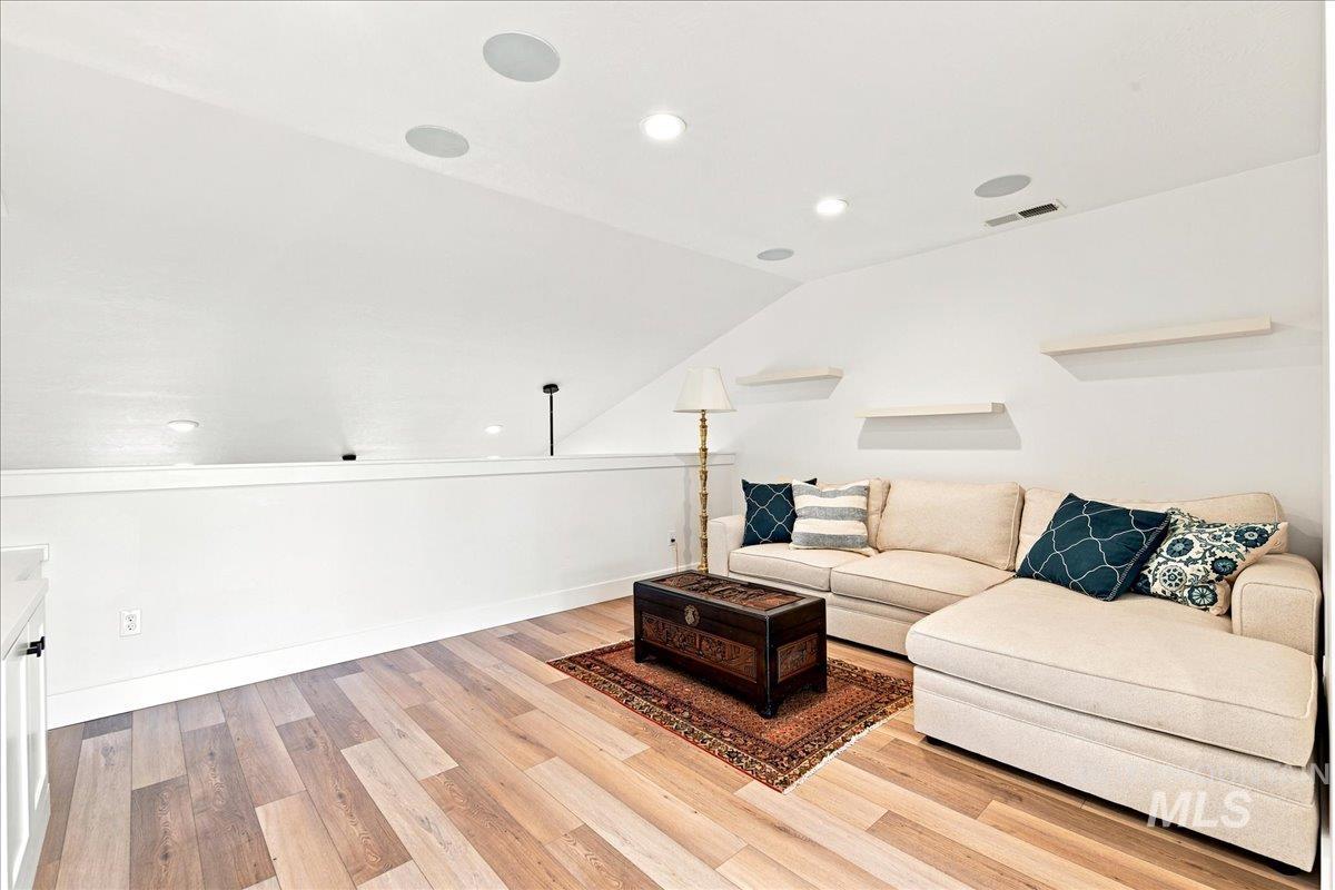 6639 N Asissi LN, Meridian, Idaho 83646, 3 Bedrooms, 3 Bathrooms, Residential For Sale, Price $635,000,MLS 98995920