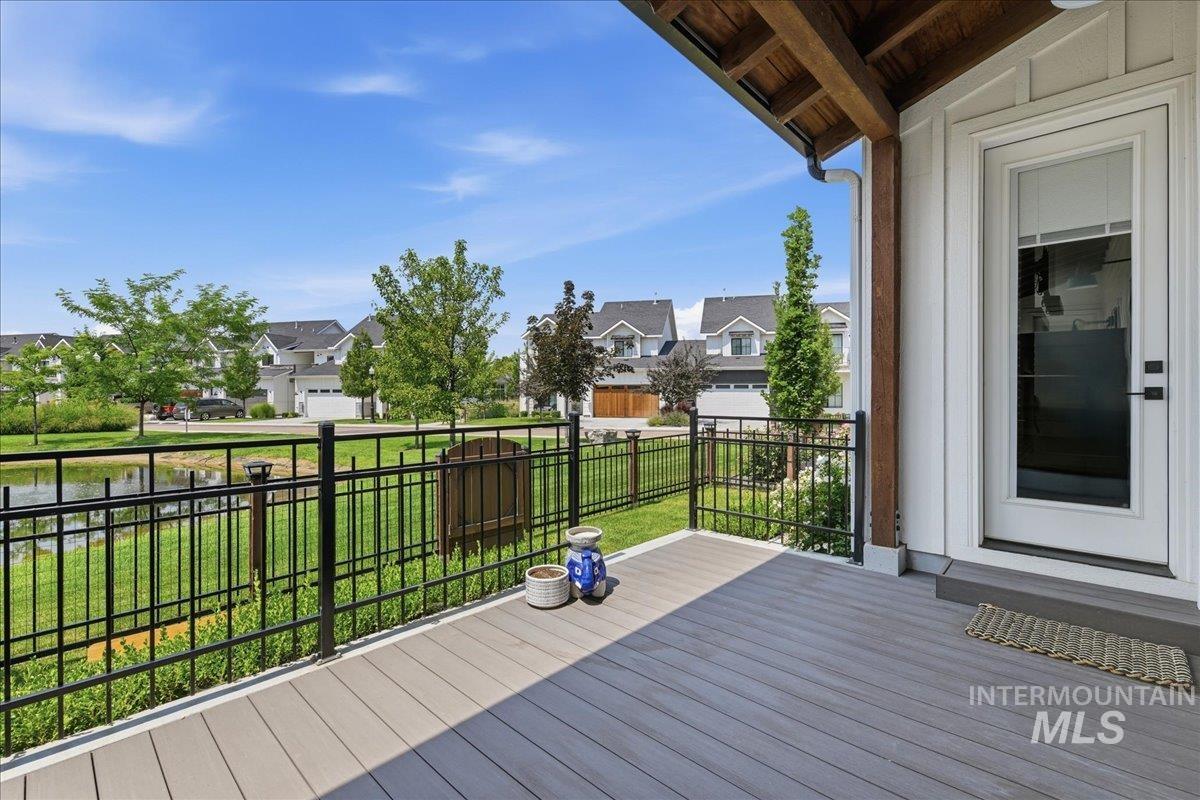 6639 N Asissi LN, Meridian, Idaho 83646, 3 Bedrooms, 3 Bathrooms, Residential For Sale, Price $635,000,MLS 98995920