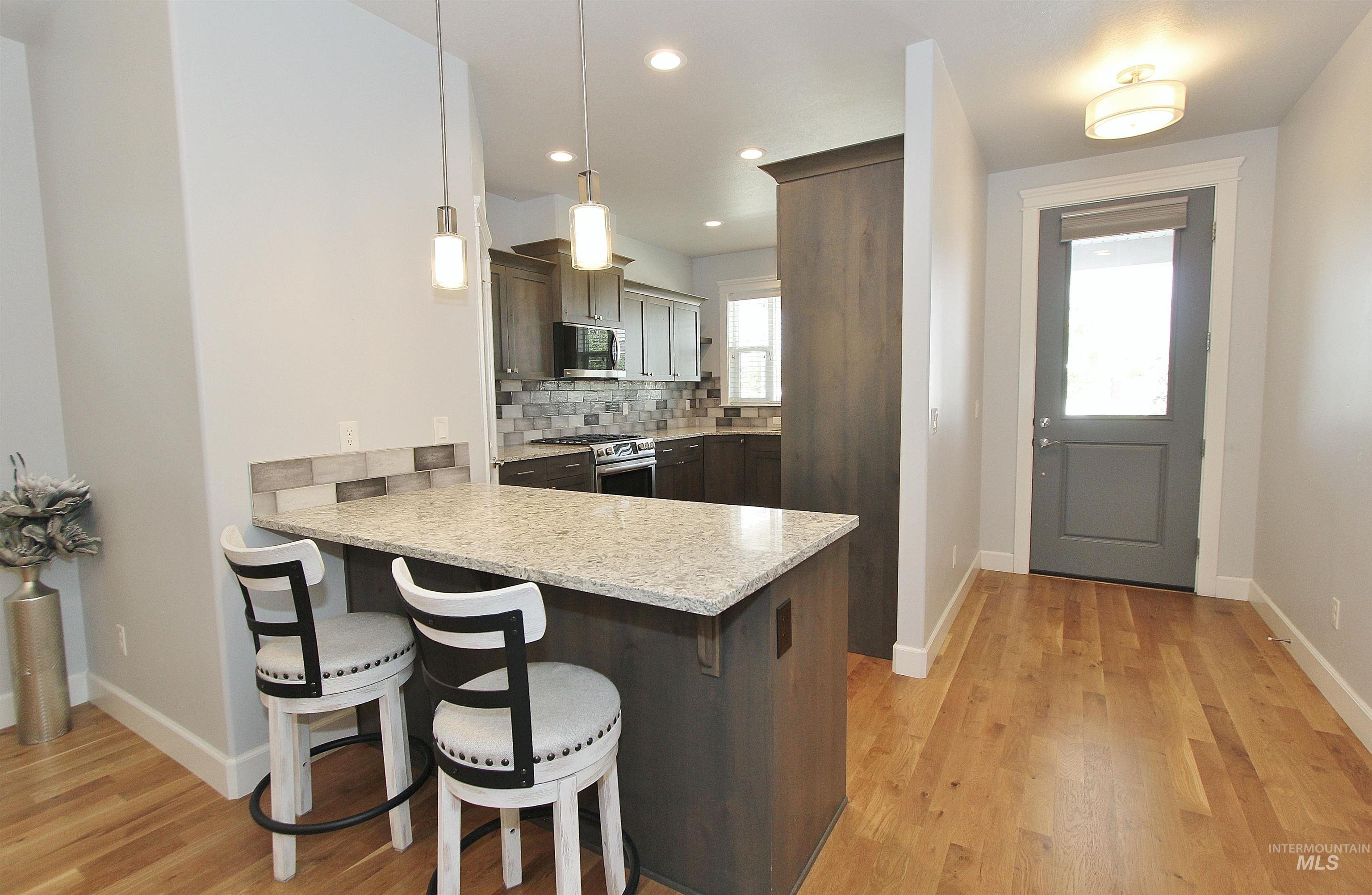 1363 W Bolton Lane, Eagle, Idaho 83646, 3 Bedrooms, 2 Bathrooms, Residential For Sale, Price $589,000,MLS 98995921