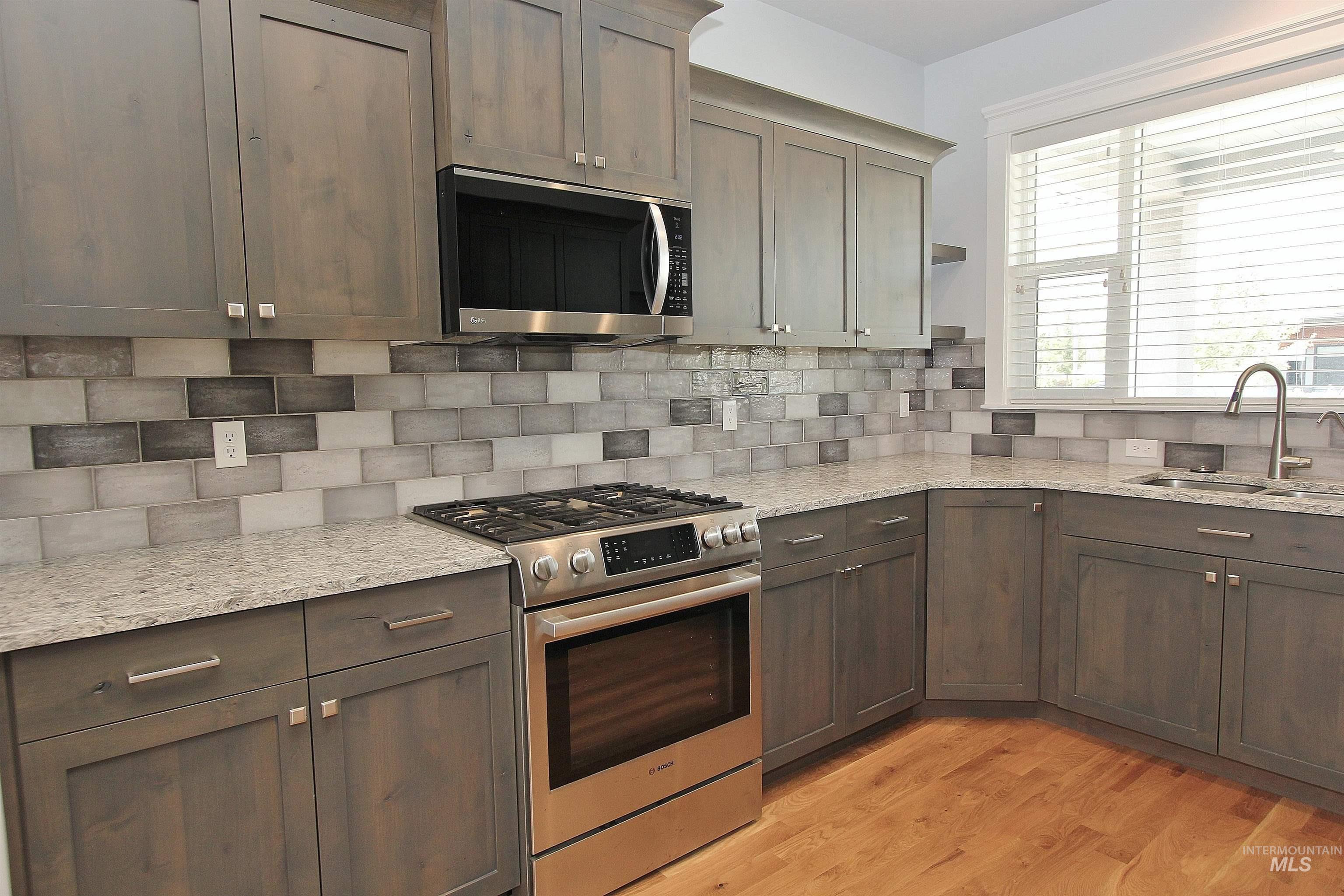 1363 W Bolton Lane, Eagle, Idaho 83646, 3 Bedrooms, 2 Bathrooms, Residential For Sale, Price $589,000,MLS 98995921