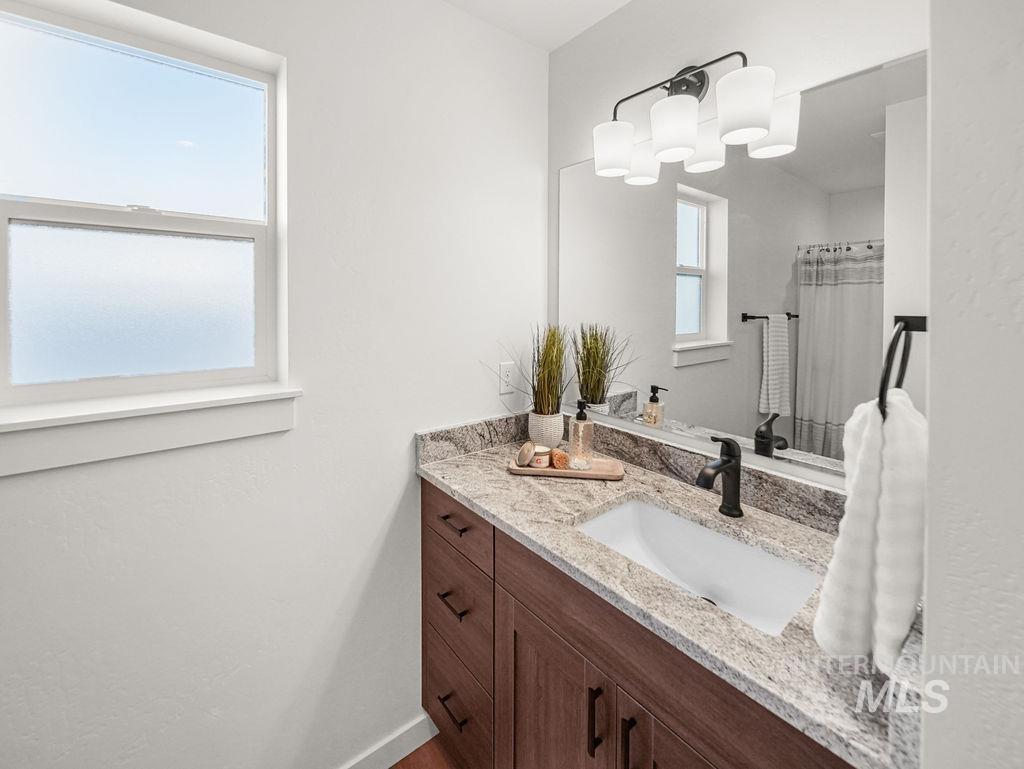 1243 Magic Rd, Twin Falls, Idaho 83301, 3 Bedrooms, 2 Bathrooms, Residential For Sale, Price $457,500,MLS 98995934