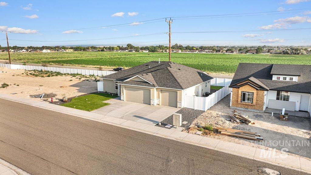1243 Magic Rd, Twin Falls, Idaho 83301, 3 Bedrooms, 2 Bathrooms, Residential For Sale, Price $457,500,MLS 98995934