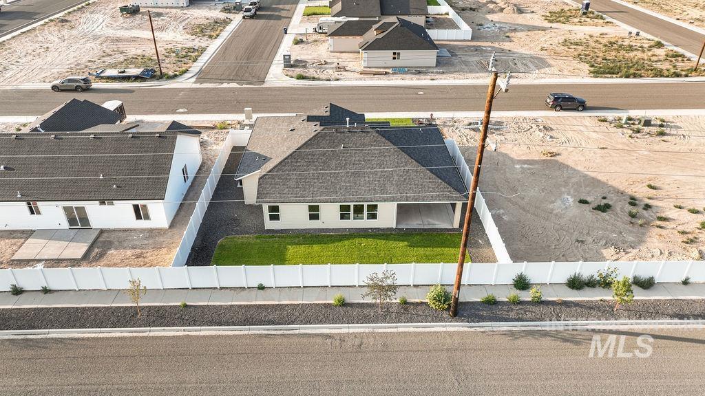 1243 Magic Rd, Twin Falls, Idaho 83301, 3 Bedrooms, 2 Bathrooms, Residential For Sale, Price $457,500,MLS 98995934