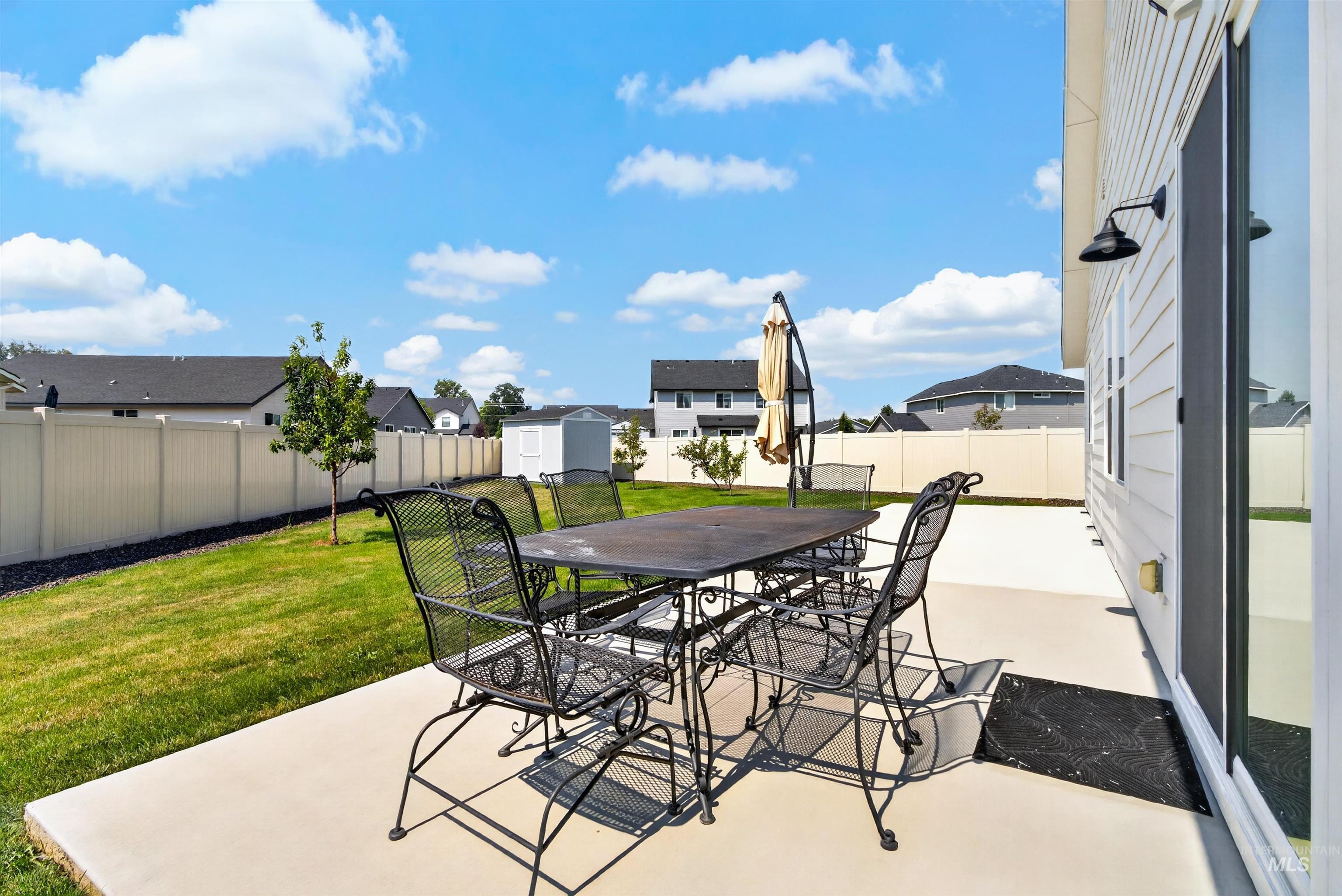 8399 E Mourtan, Nampa, Idaho 83687, 4 Bedrooms, 2 Bathrooms, Residential For Sale, Price $419,000,MLS 98995944