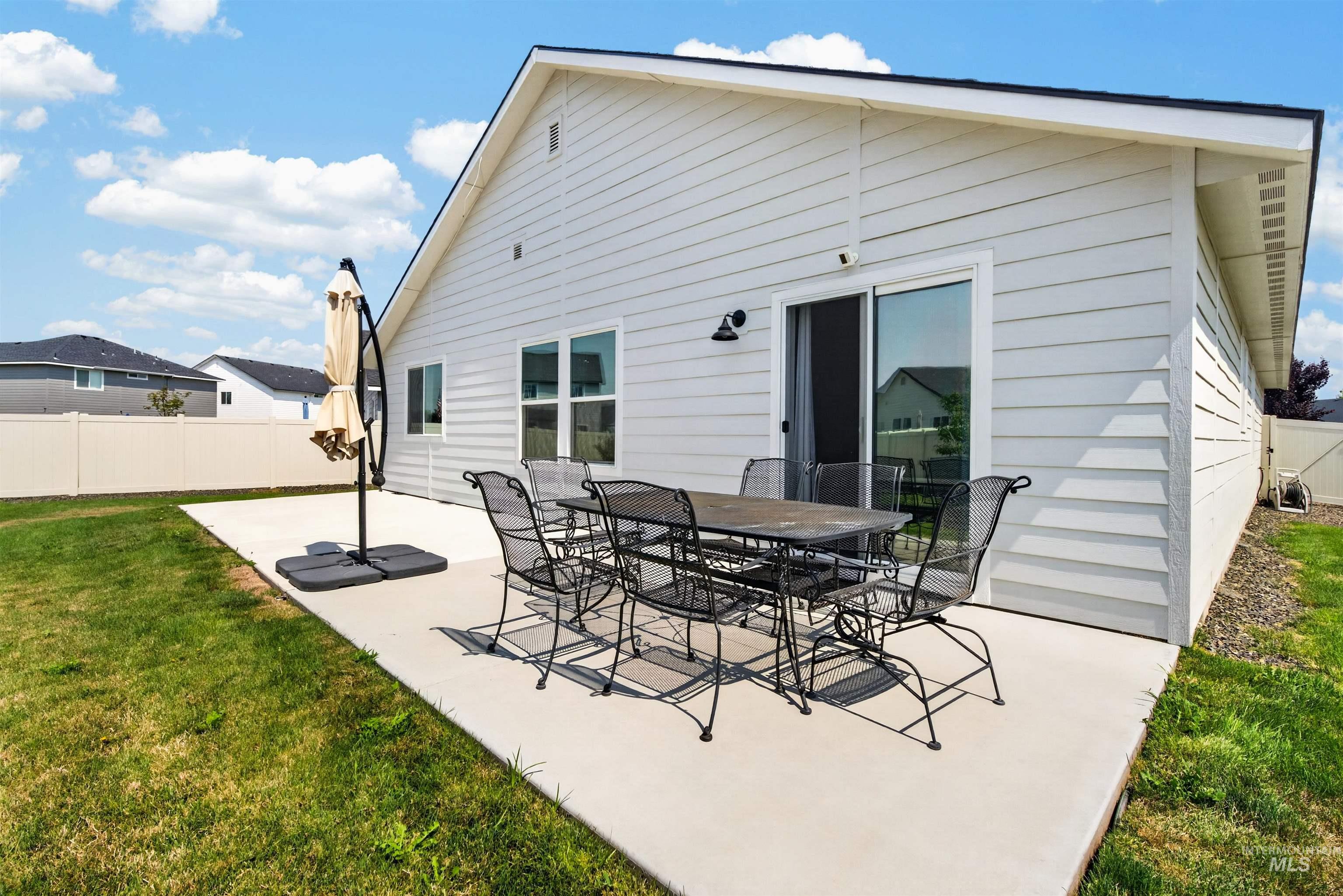 8399 E Mourtan, Nampa, Idaho 83687, 4 Bedrooms, 2 Bathrooms, Residential For Sale, Price $419,000,MLS 98995944