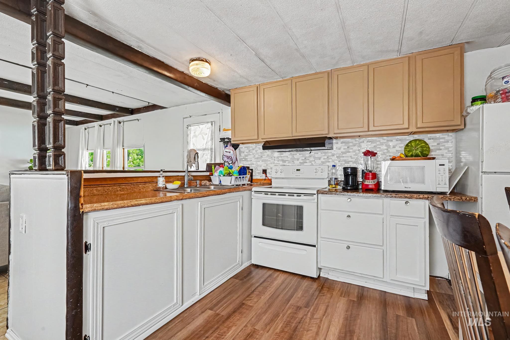 1214 N Sable Ln, Boise, Idaho 83704, 3 Bedrooms, 2 Bathrooms, Residential For Sale, Price $114,990, 98995961