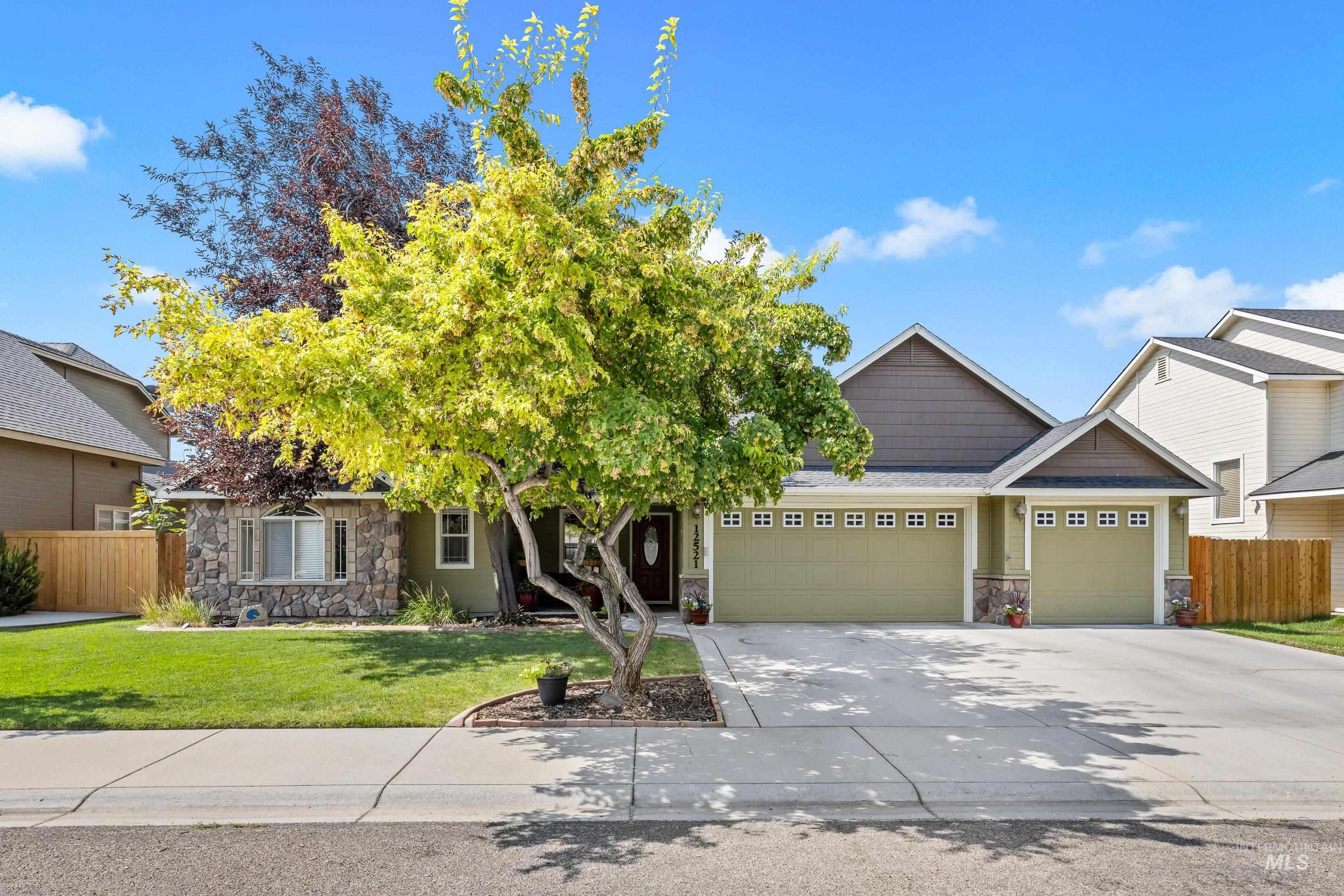12521 W Mardia Street, Boise, Idaho 83709, 4 Bedrooms, 2 Bathrooms, Residential For Sale, Price $549,900,MLS 98995980
