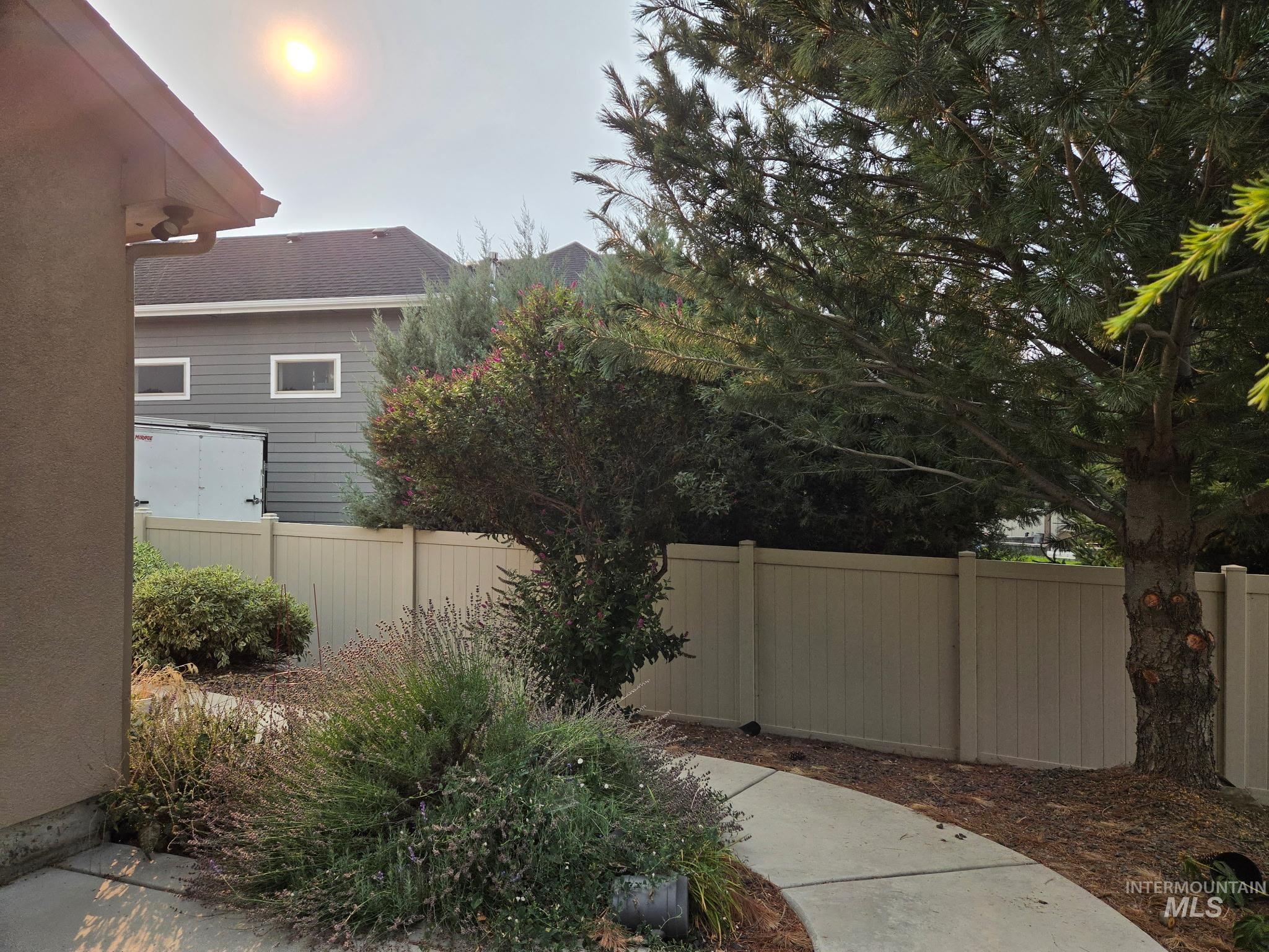 2612 E Lacewood Dr, Meridian, Idaho 83646, 4 Bedrooms, 3.5 Bathrooms, Rental For Rent, Price $4,200,MLS 98995991
