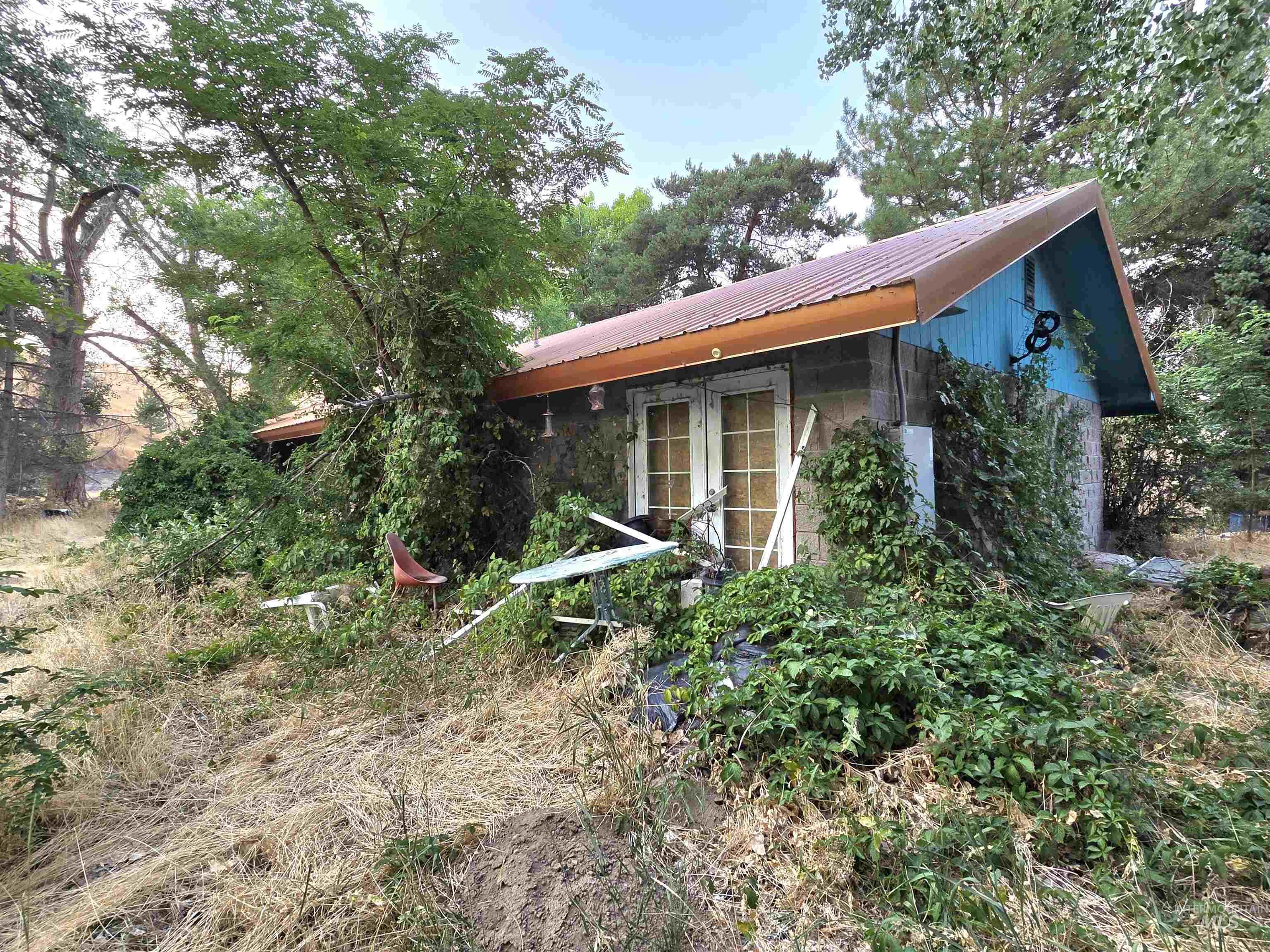 757 Foothill Dr, Ontario, Oregon 97914, 3 Bedrooms, 2 Bathrooms, Residential For Sale, Price $289,000,MLS 98995995