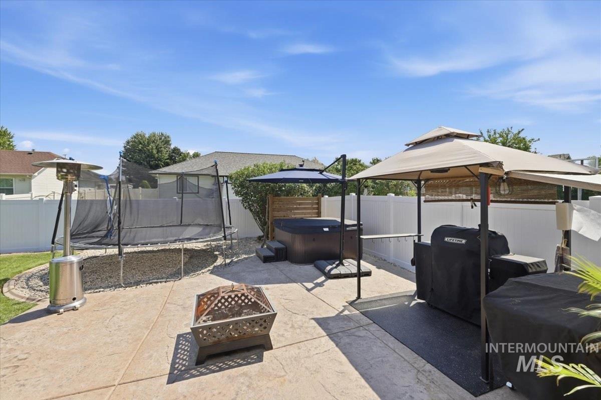 376 S Lodestone, Meridian, Idaho 83642, 4 Bedrooms, 3 Bathrooms, Residential For Sale, Price $549,900,MLS 98996012