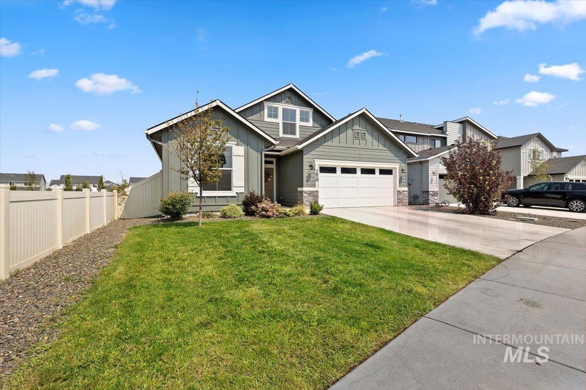7010 W W Grand Rapids Dr, Meridian, Idaho 83646, 3 Bedrooms, 2 Bathrooms, Residential For Sale, Price $494,990,MLS 98996037
