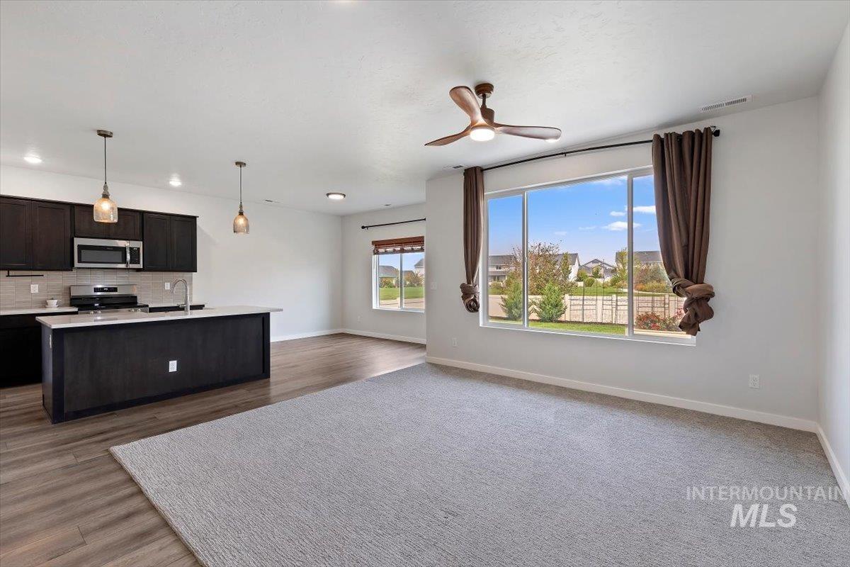 7010 W W Grand Rapids Dr, Meridian, Idaho 83646, 3 Bedrooms, 2 Bathrooms, Residential For Sale, Price $494,990,MLS 98996037