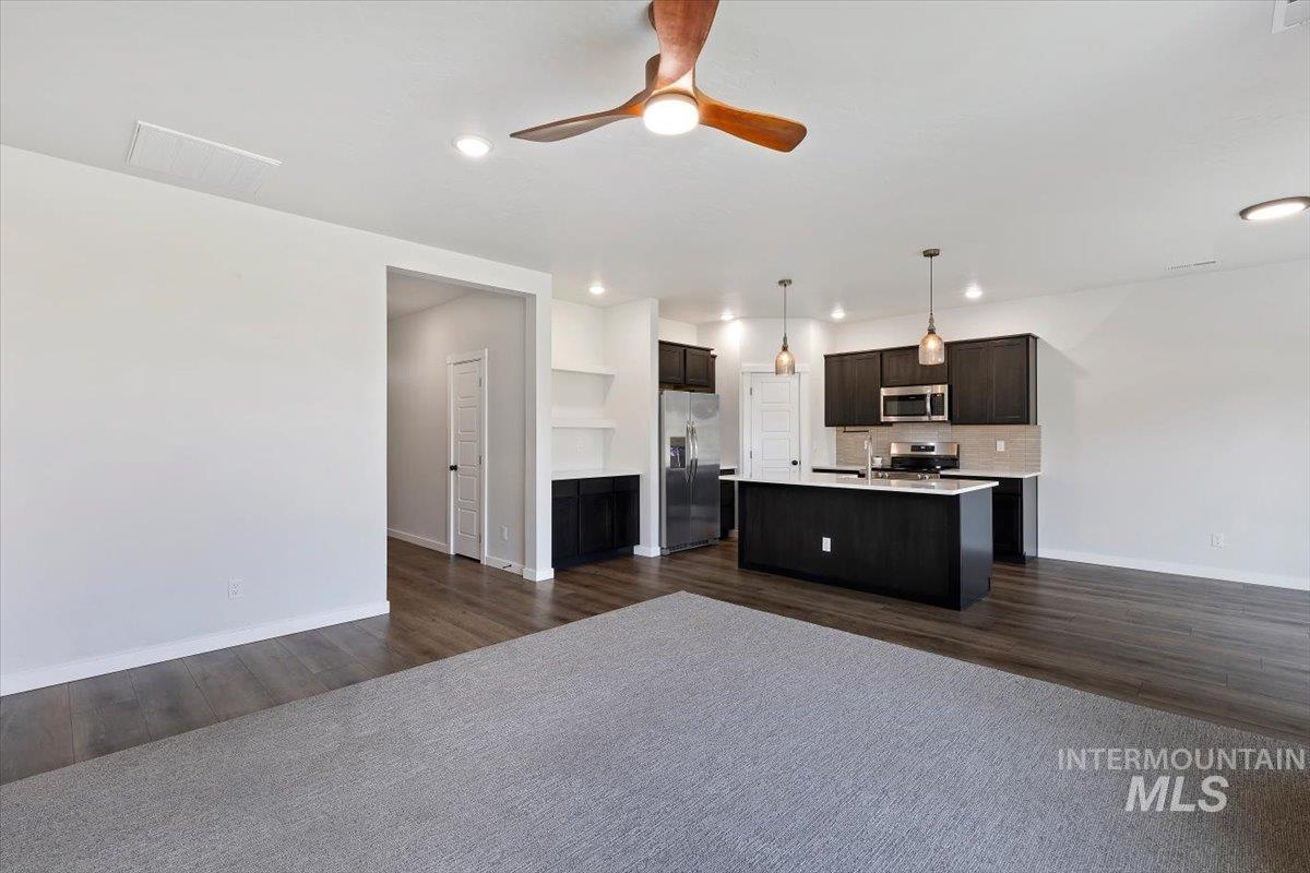 7010 W W Grand Rapids Dr, Meridian, Idaho 83646, 3 Bedrooms, 2 Bathrooms, Residential For Sale, Price $494,990,MLS 98996037