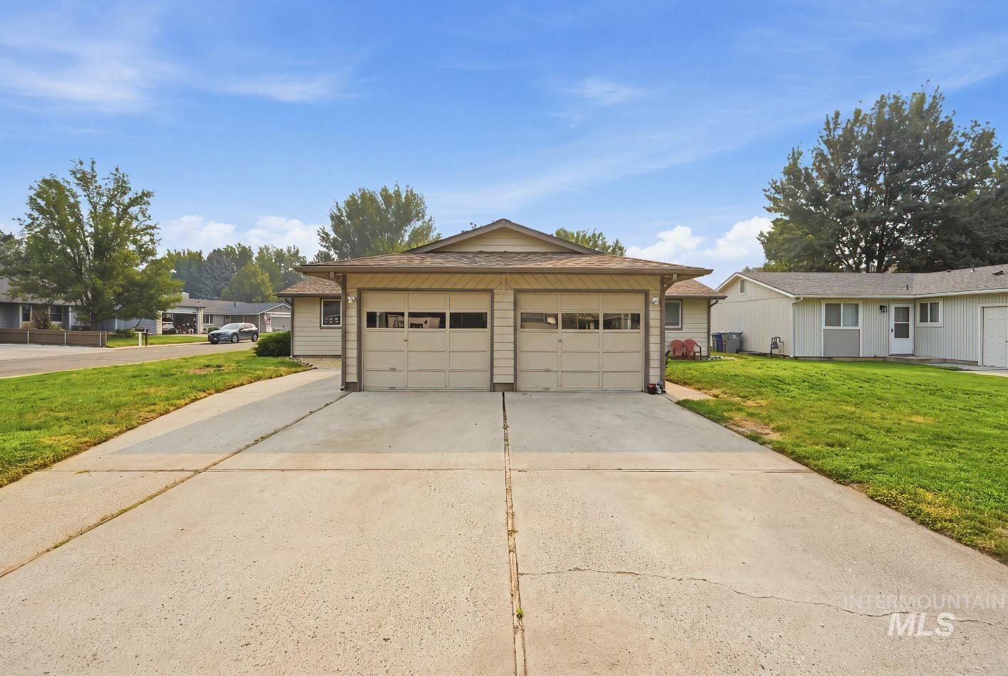 1610 S Londoner Ave, Boise, Idaho 83706, 2 Bedrooms, 1 Bathroom, Residential Income For Sale, Price $595,000, 98996060