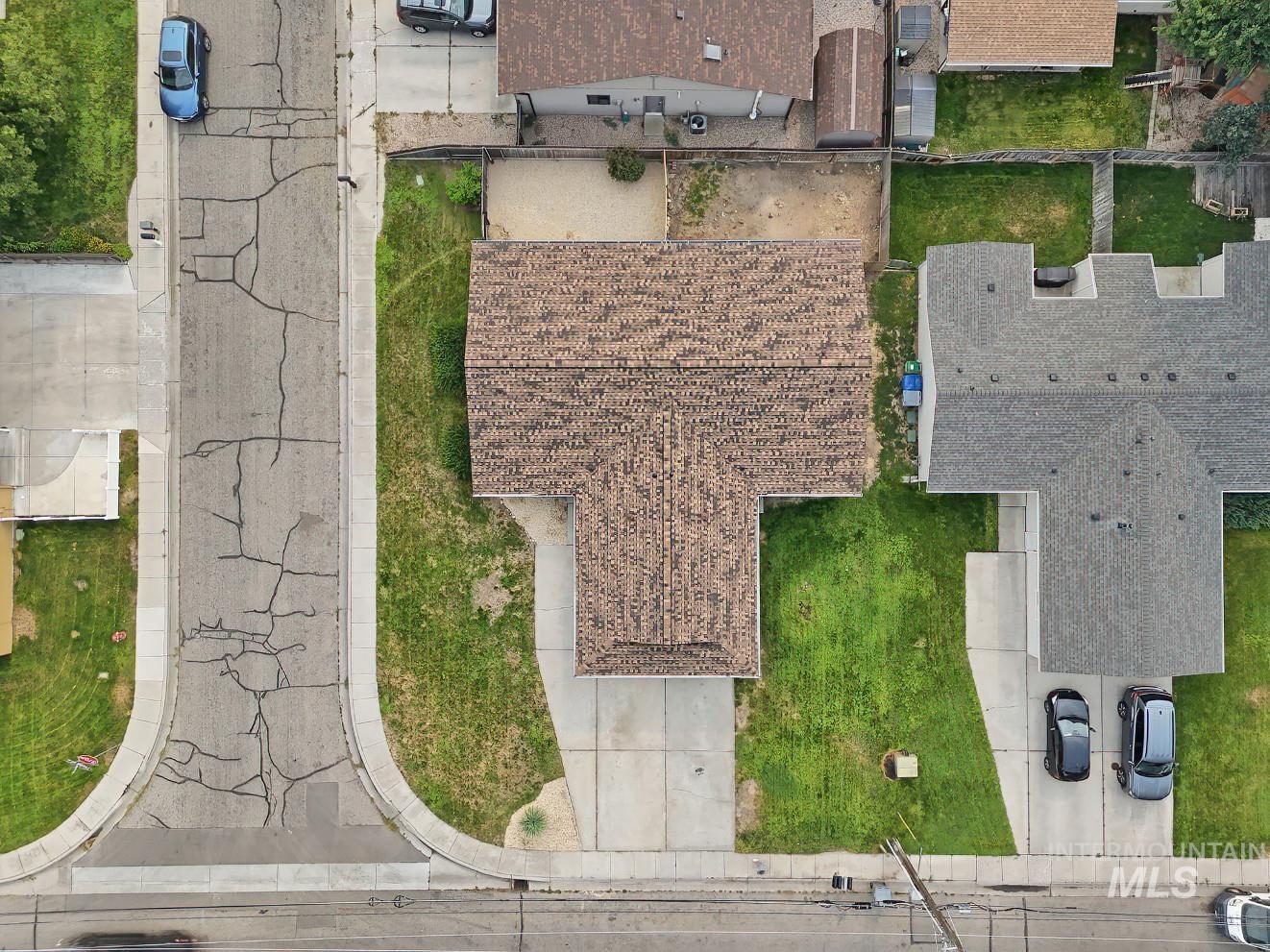 1610 S Londoner Ave, Boise, Idaho 83706, 2 Bedrooms, 1 Bathroom, Residential Income For Sale, Price $595,000, 98996060