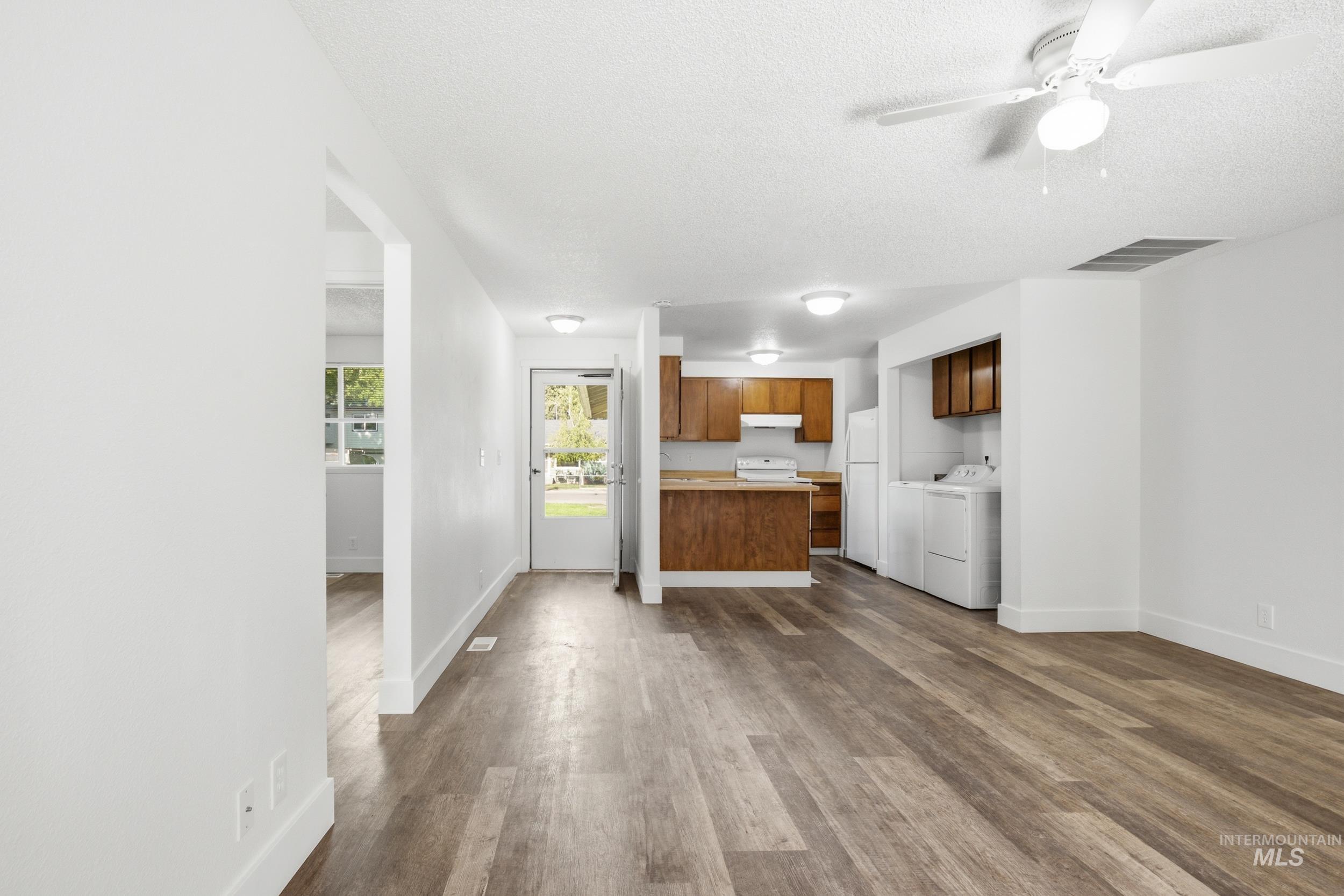 1610 / 1612 S Londoner Ave, Boise, Idaho 83706, 2 Bedrooms, 1 Bathroom, Residential Income For Sale, Price $575,000,MLS 98996060