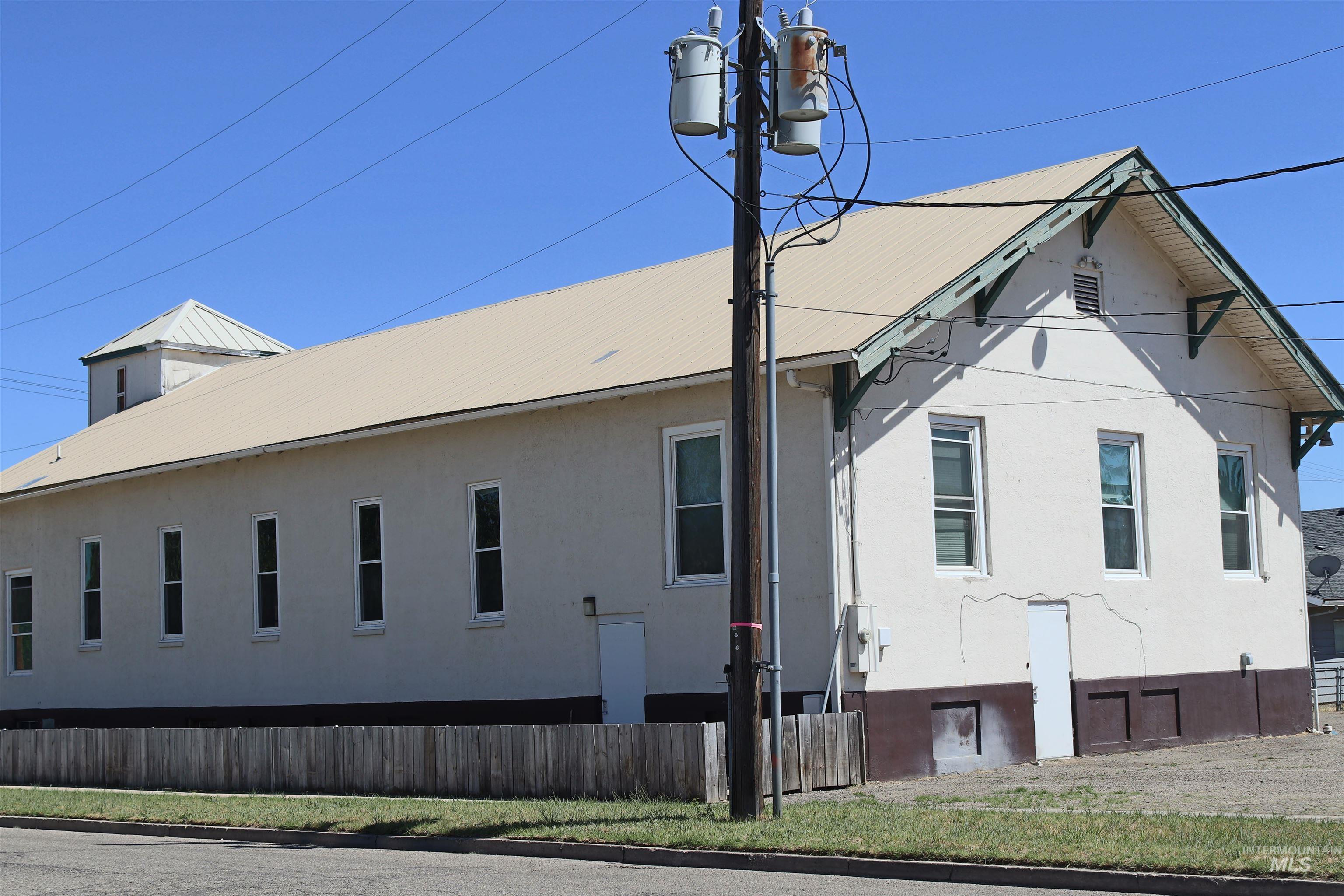 125 E 2nd St, Emmett, Idaho 83617, Business/Commercial For Sale, Price $350,000,MLS 98996072