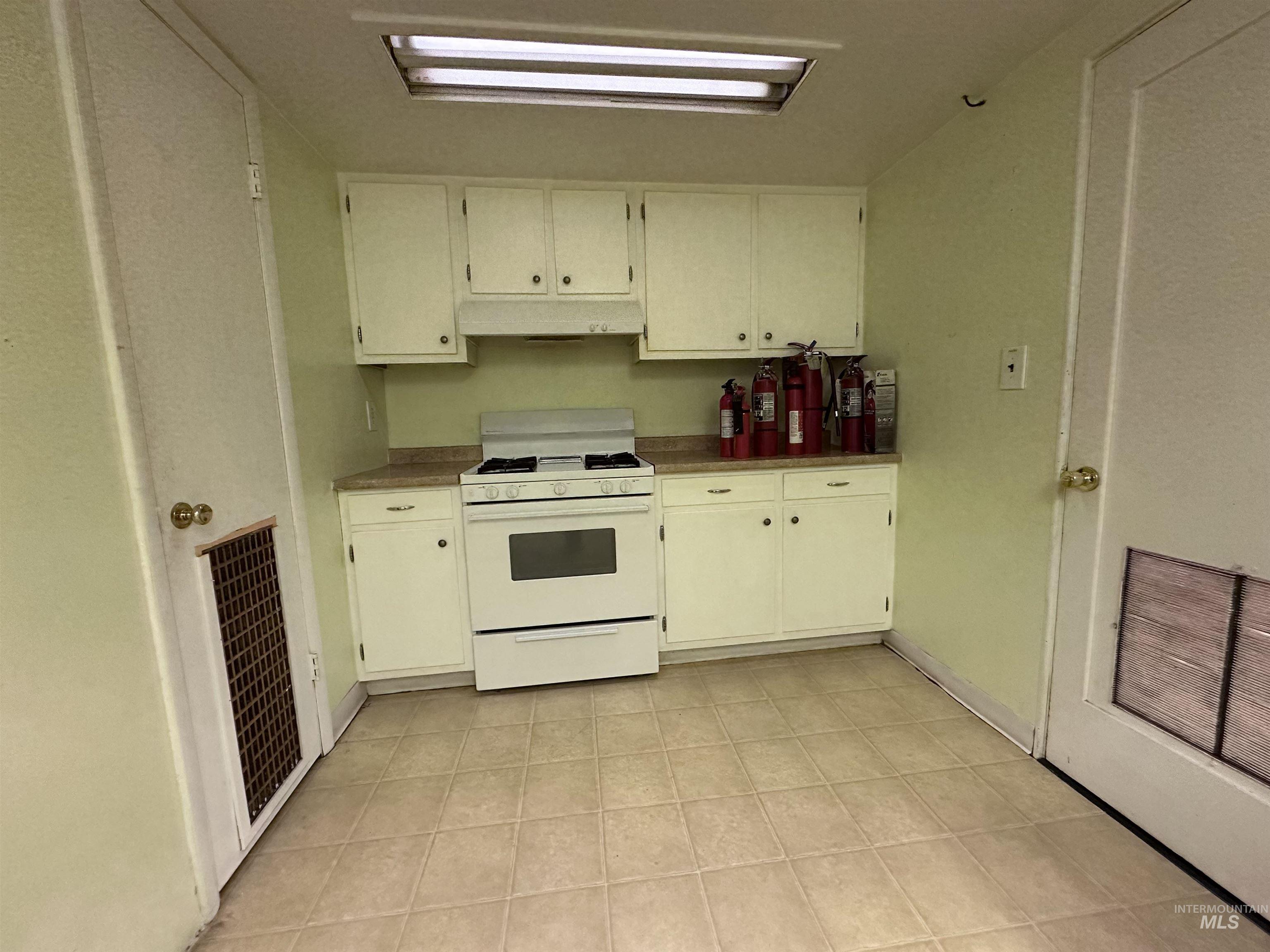 125 E 2nd St, Emmett, Idaho 83617, Business/Commercial For Sale, Price $350,000,MLS 98996072
