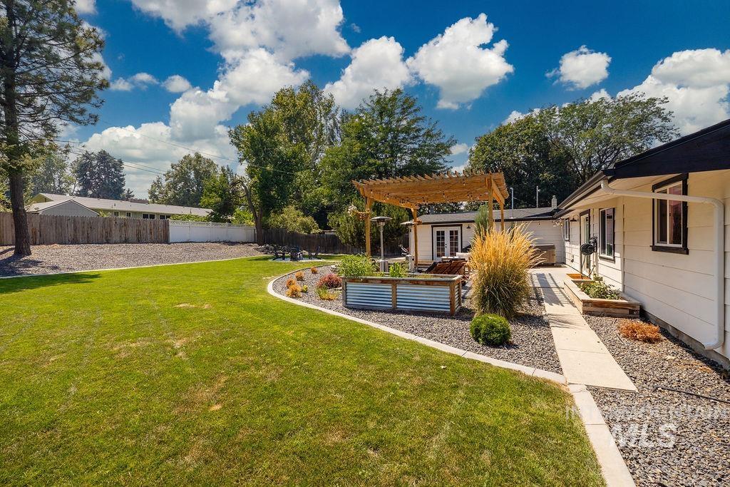 210 Marvin Street, Caldwell, Idaho 83605, 3 Bedrooms, 1 Bathroom, Residential For Sale, Price $429,900, 98996076