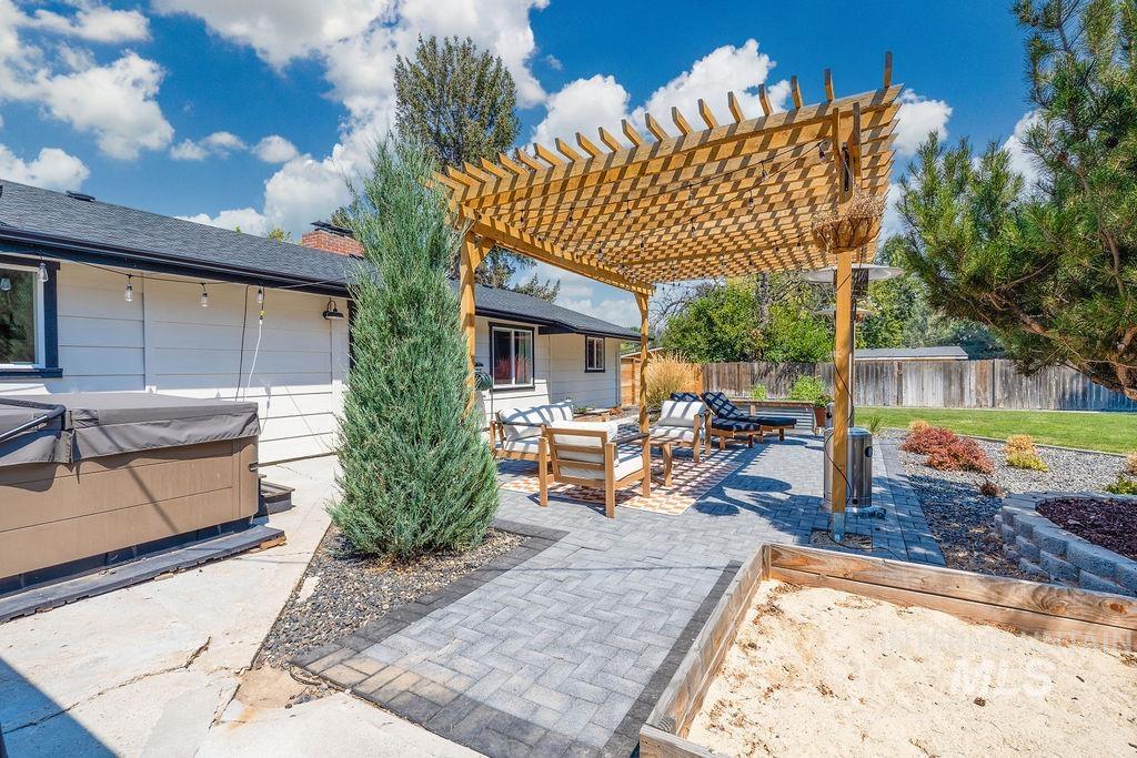 210 Marvin Street, Caldwell, Idaho 83605, 3 Bedrooms, 1 Bathroom, Residential For Sale, Price $429,900, 98996076