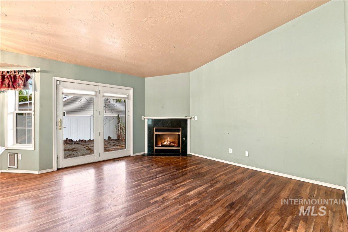1921 Arcata Way, Ontario, Oregon 97914, 2 Bedrooms, 2 Bathrooms, Residential Income For Sale, Price $390,000, 98996085