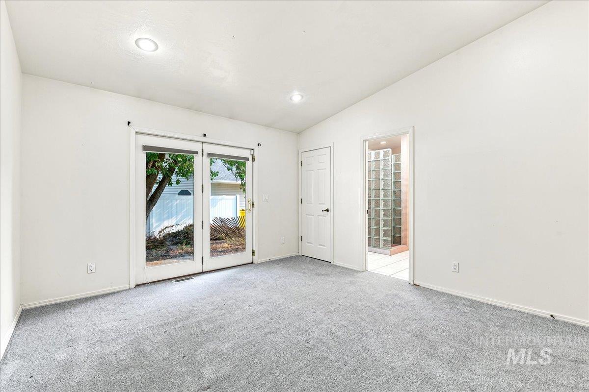 1921 Arcata Way, Ontario, Oregon 97914, 2 Bedrooms, 2 Bathrooms, Residential Income For Sale, Price $390,000, 98996085