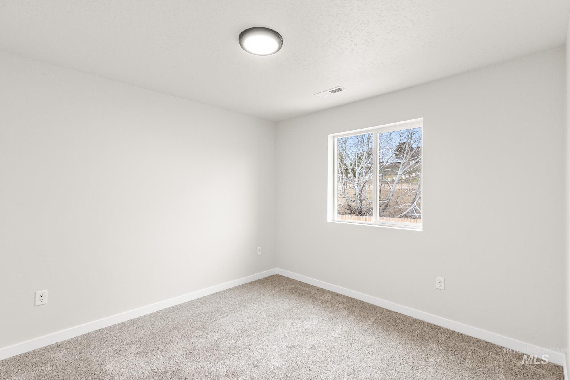 643 W Novak Dr, Emmett, Idaho 83617, 4 Bedrooms, 2.5 Bathrooms, Residential For Sale, Price $464,990,MLS 98996095