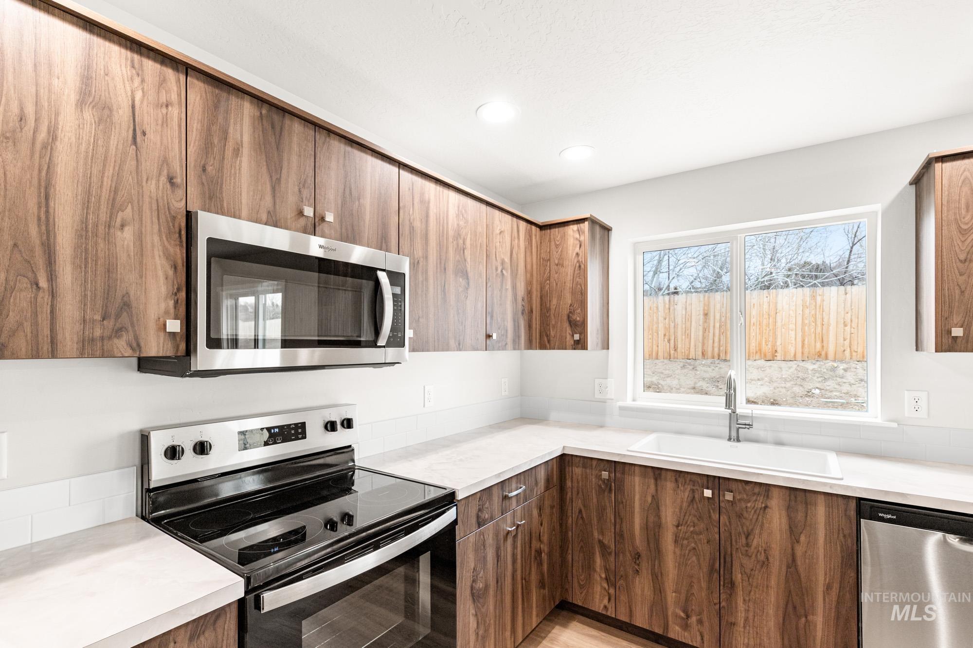 643 W Novak Dr, Emmett, Idaho 83617, 4 Bedrooms, 2.5 Bathrooms, Residential For Sale, Price $464,990,MLS 98996095