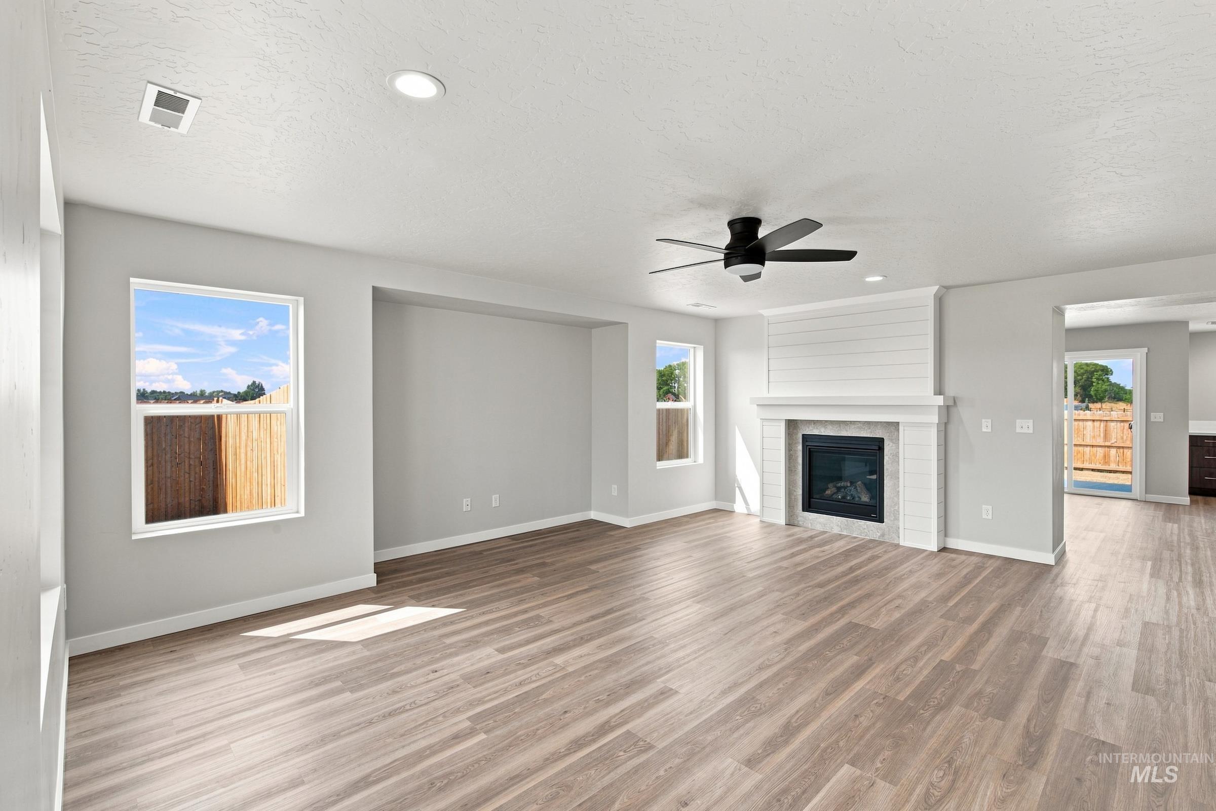 405 Miner Ave, Middleton, Idaho 83644, 5 Bedrooms, 2.5 Bathrooms, Residential For Sale, Price $529,990,MLS 98996098