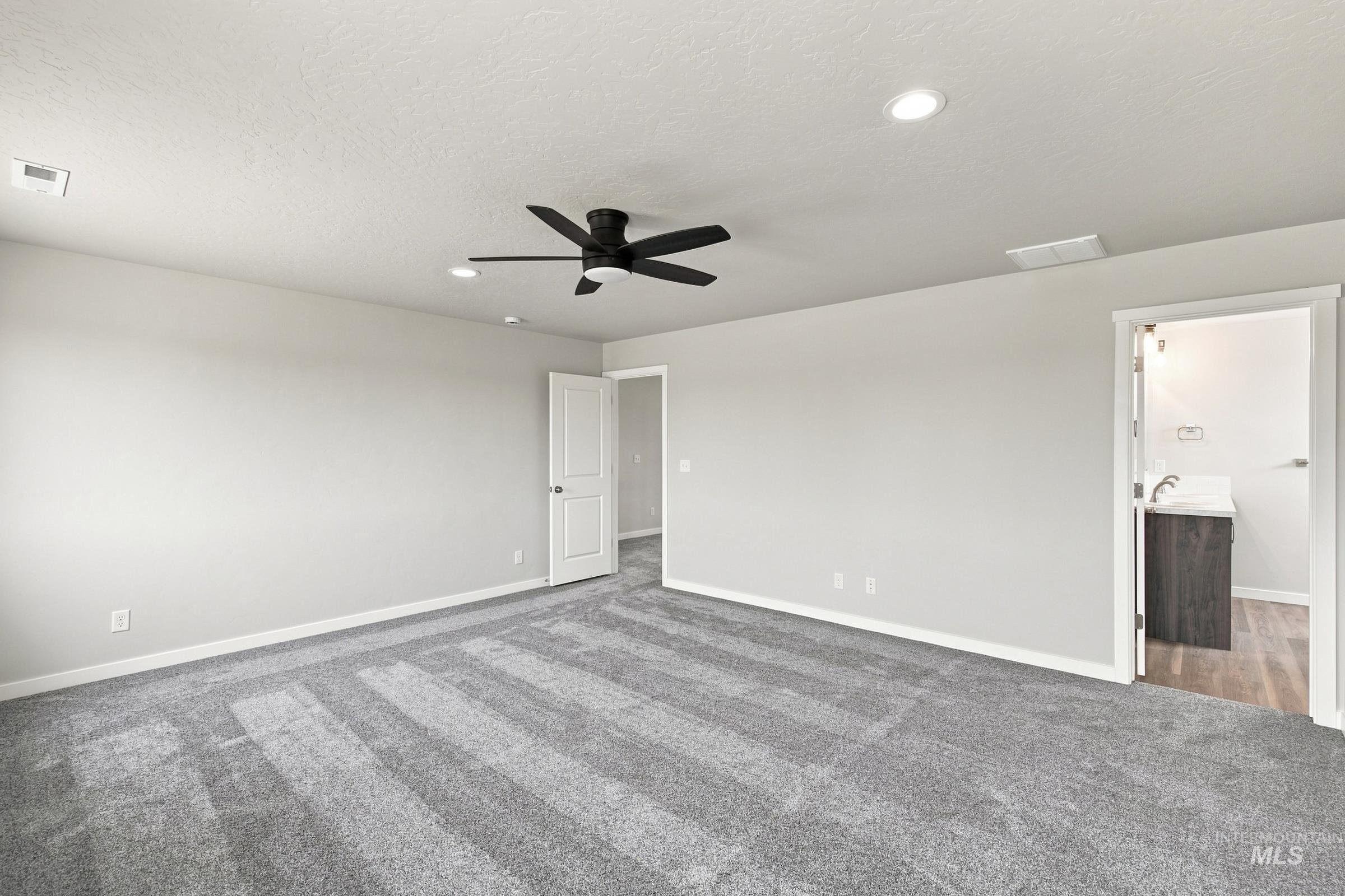 405 Miner Ave, Middleton, Idaho 83644, 5 Bedrooms, 2.5 Bathrooms, Residential For Sale, Price $529,990,MLS 98996098