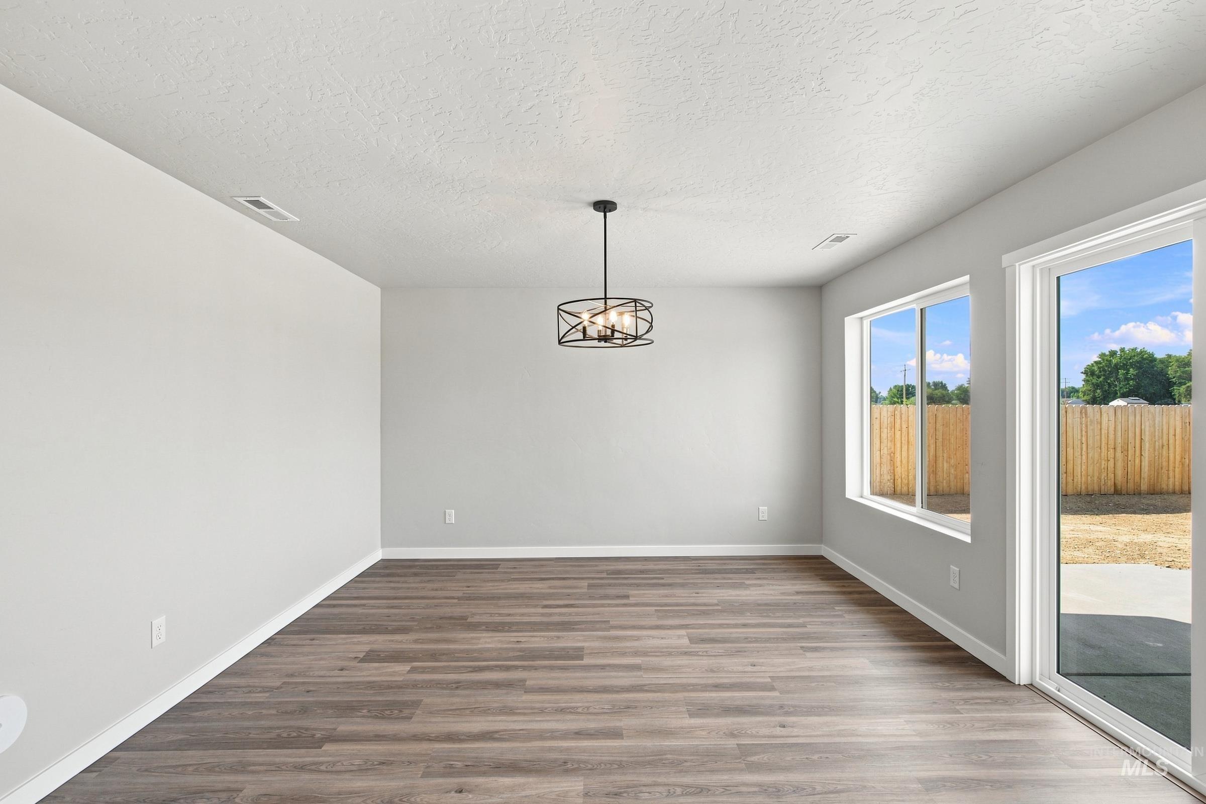 405 Miner Ave, Middleton, Idaho 83644, 5 Bedrooms, 2.5 Bathrooms, Residential For Sale, Price $529,990,MLS 98996098