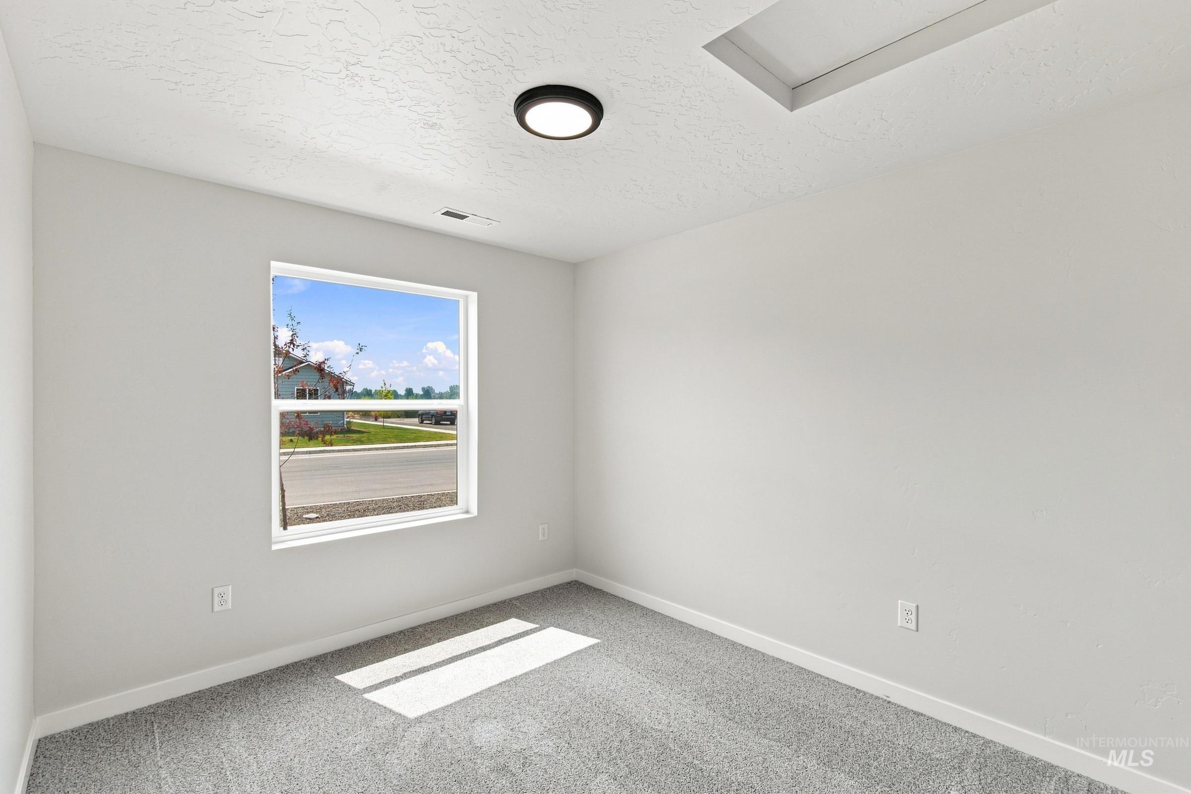 1680 Gyrfalcon St, Middleton, Idaho 83644, 4 Bedrooms, 2.5 Bathrooms, Residential For Sale, Price $444,990,MLS 98996100