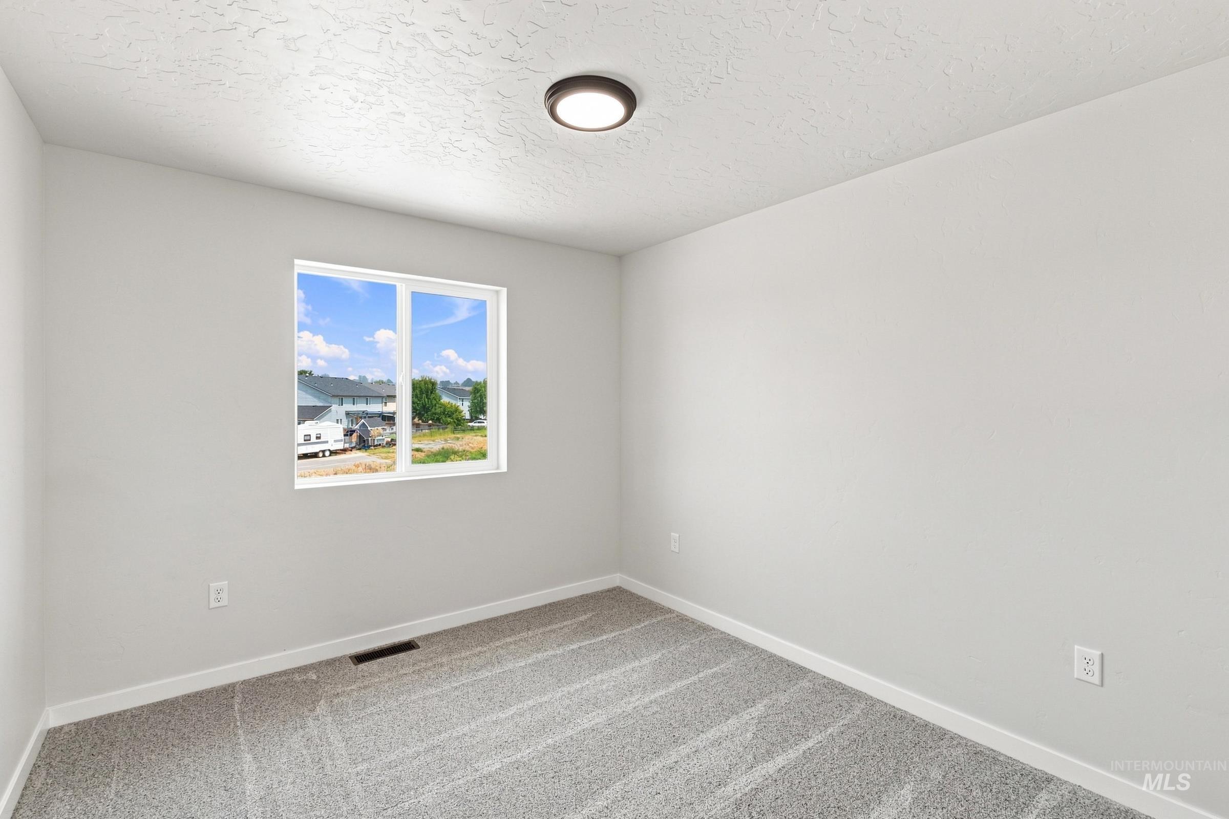 1680 Gyrfalcon St, Middleton, Idaho 83644, 4 Bedrooms, 2.5 Bathrooms, Residential For Sale, Price $444,990,MLS 98996100